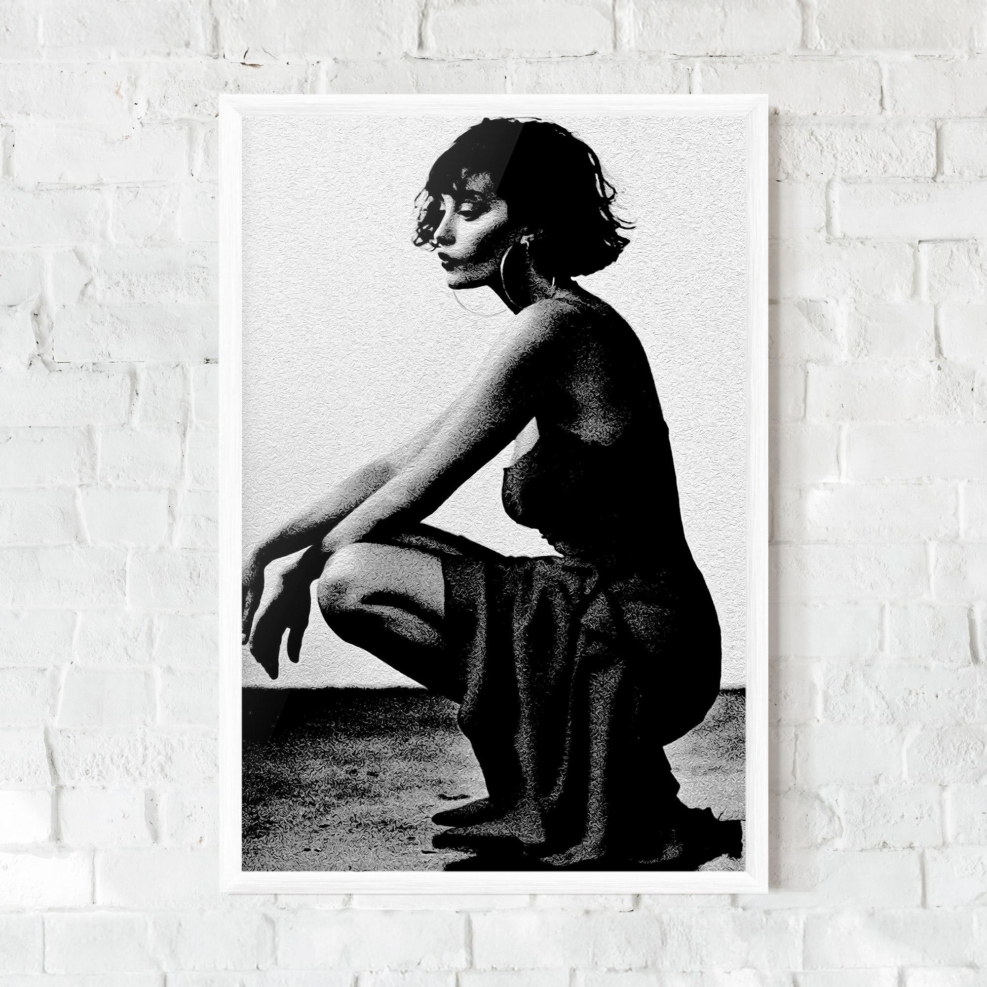 Рамкиран постер Grey Long Dress mockup 0