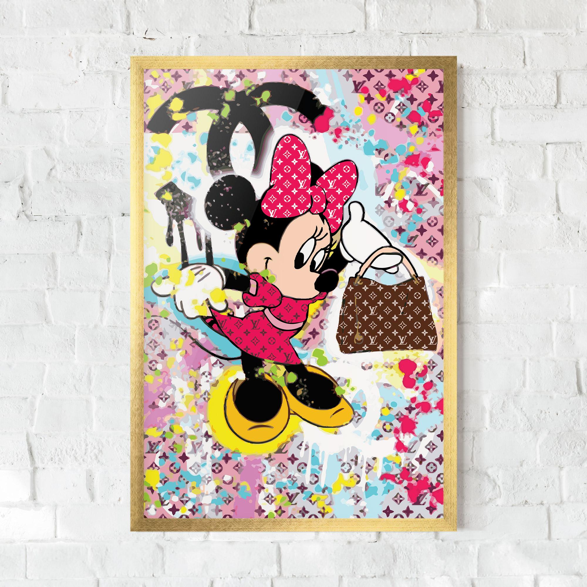 Рамкиран постер Minnie Comes Back In Fashion mockup 0