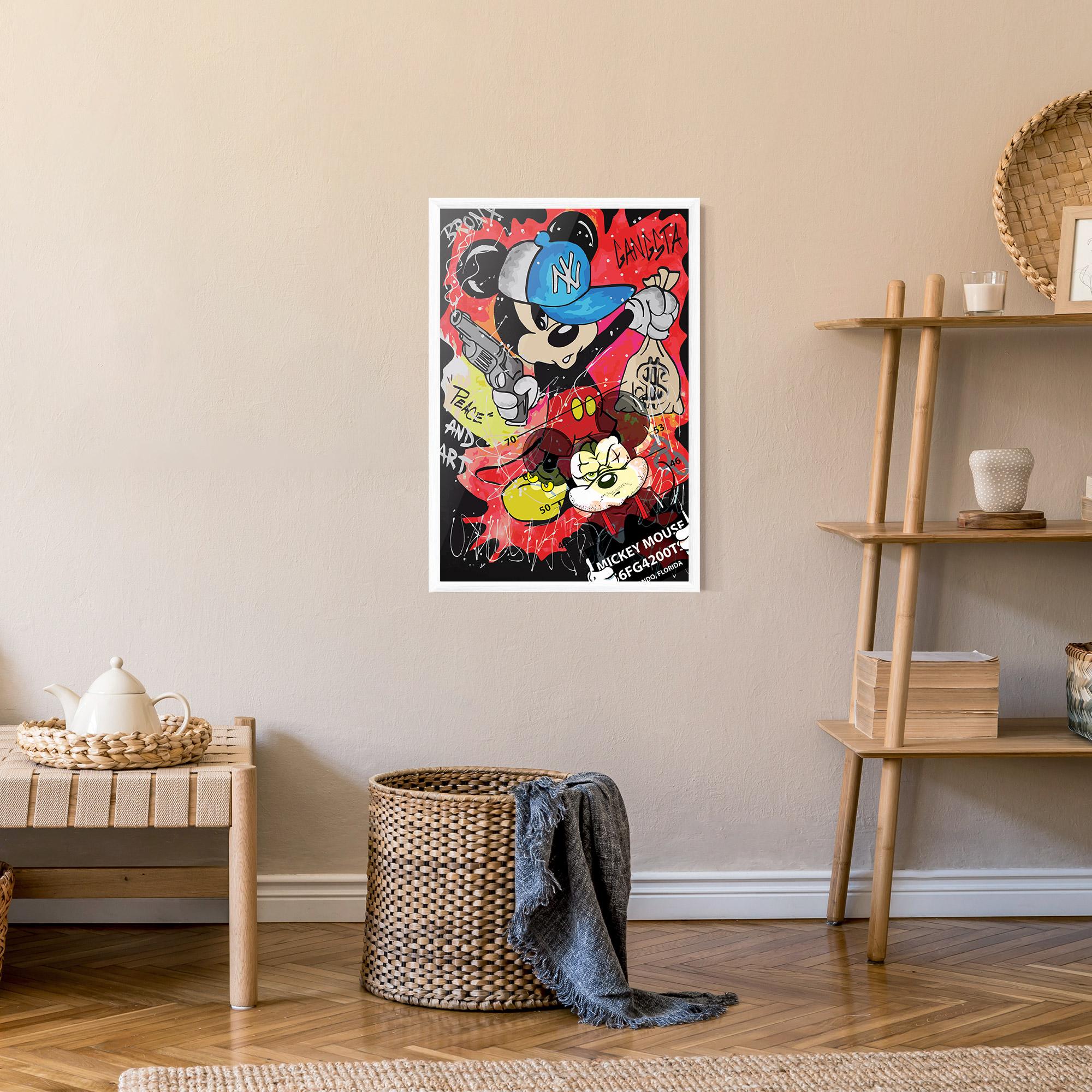 Рамкиран постер Gangsta Mickey mockup 9
