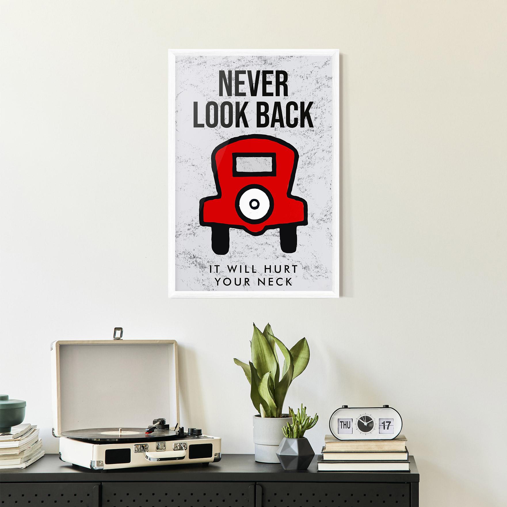 Рамкиран постер Never Look Back mockup 2