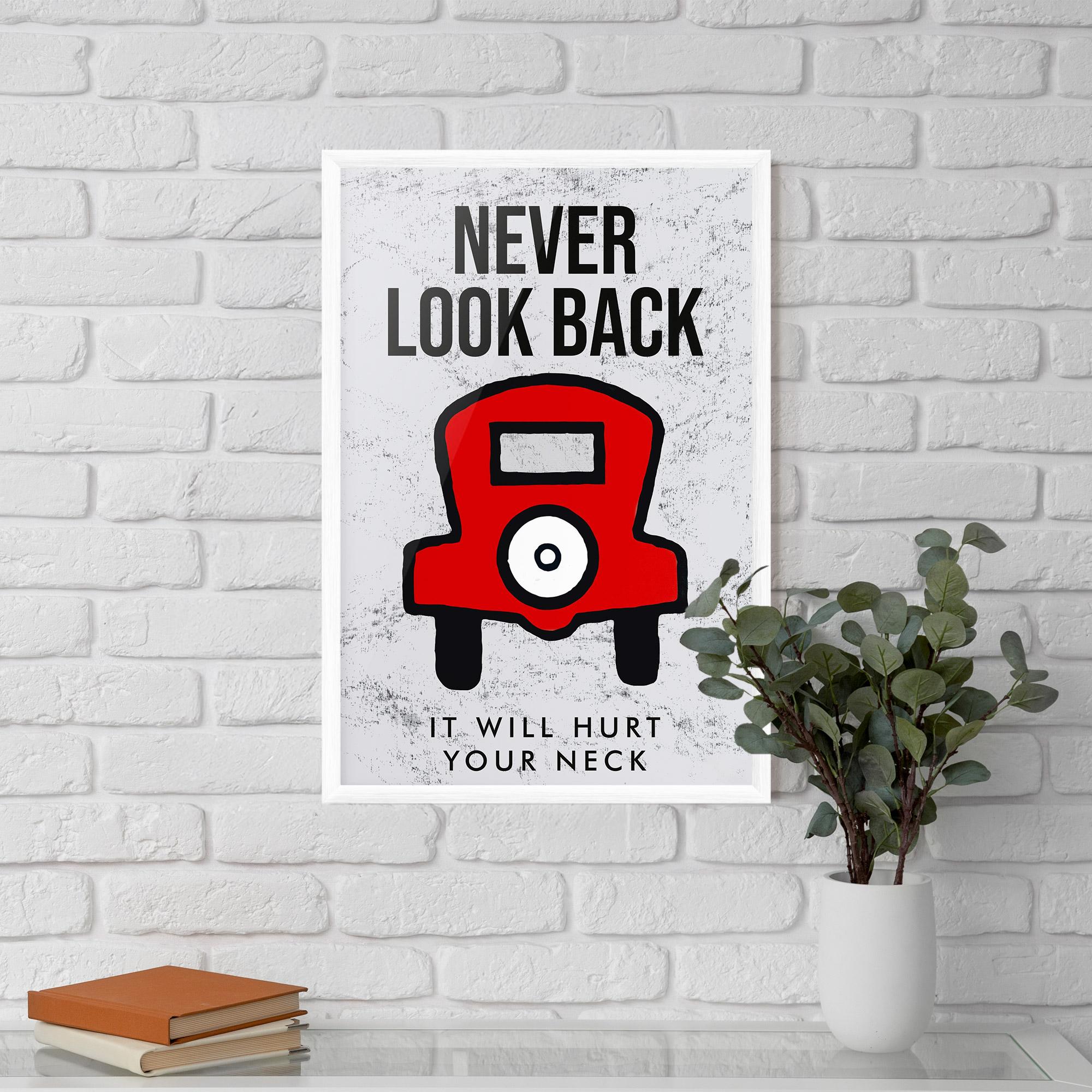Рамкиран постер Never Look Back mockup 5