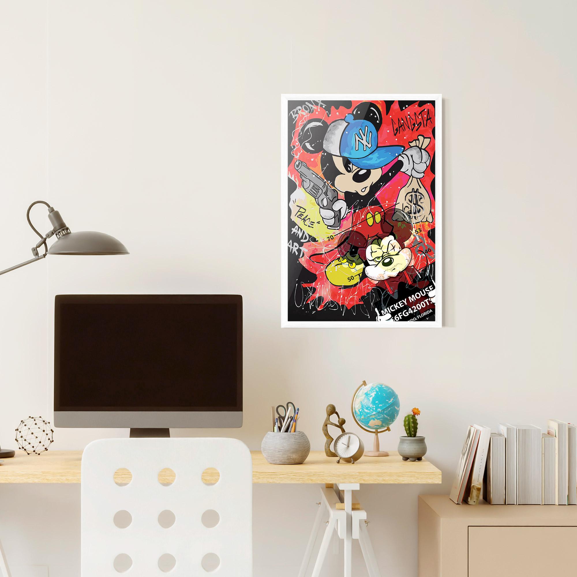 Рамкиран постер Gangsta Mickey mockup 6