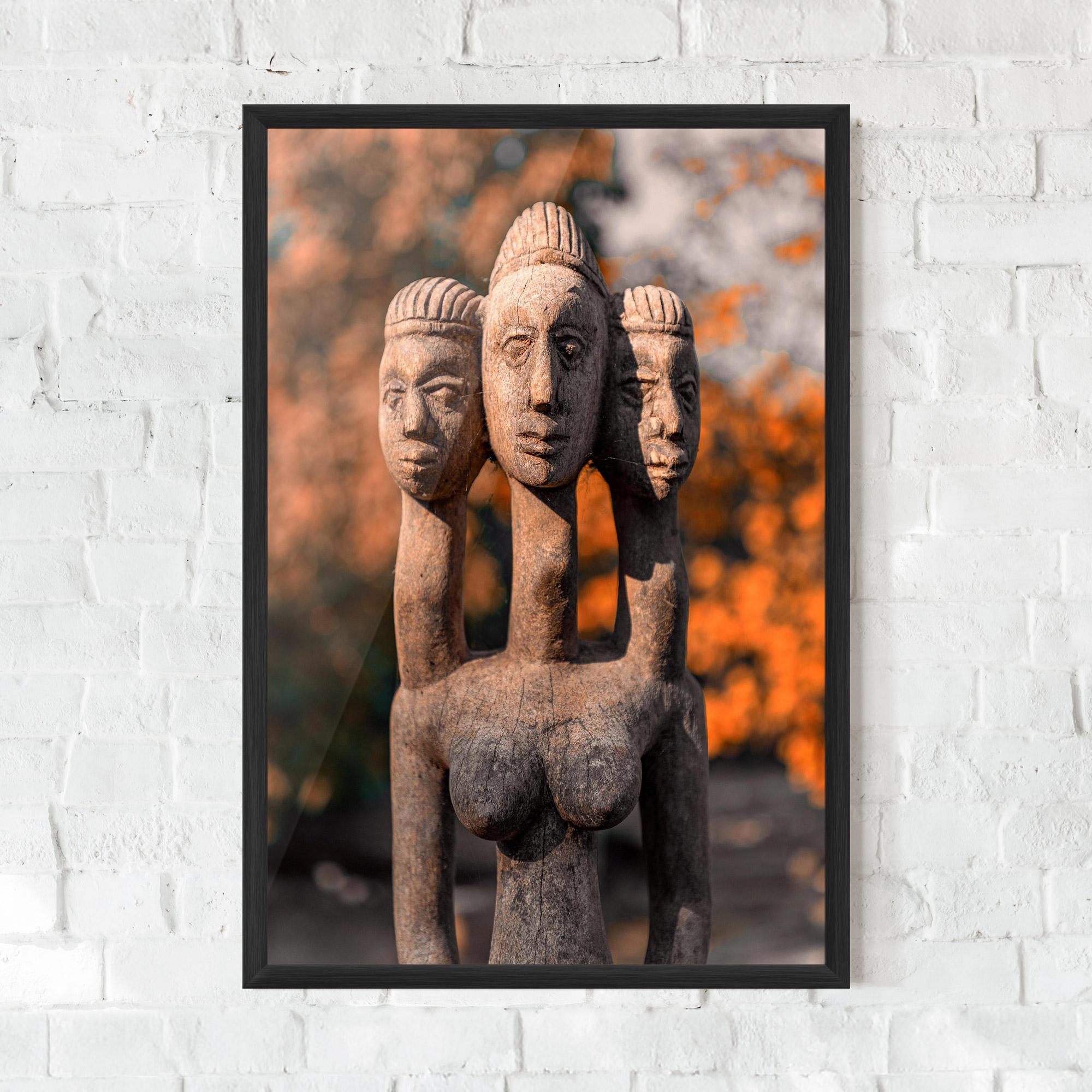 Рамкиран постер Three Heads Statue mockup 0
