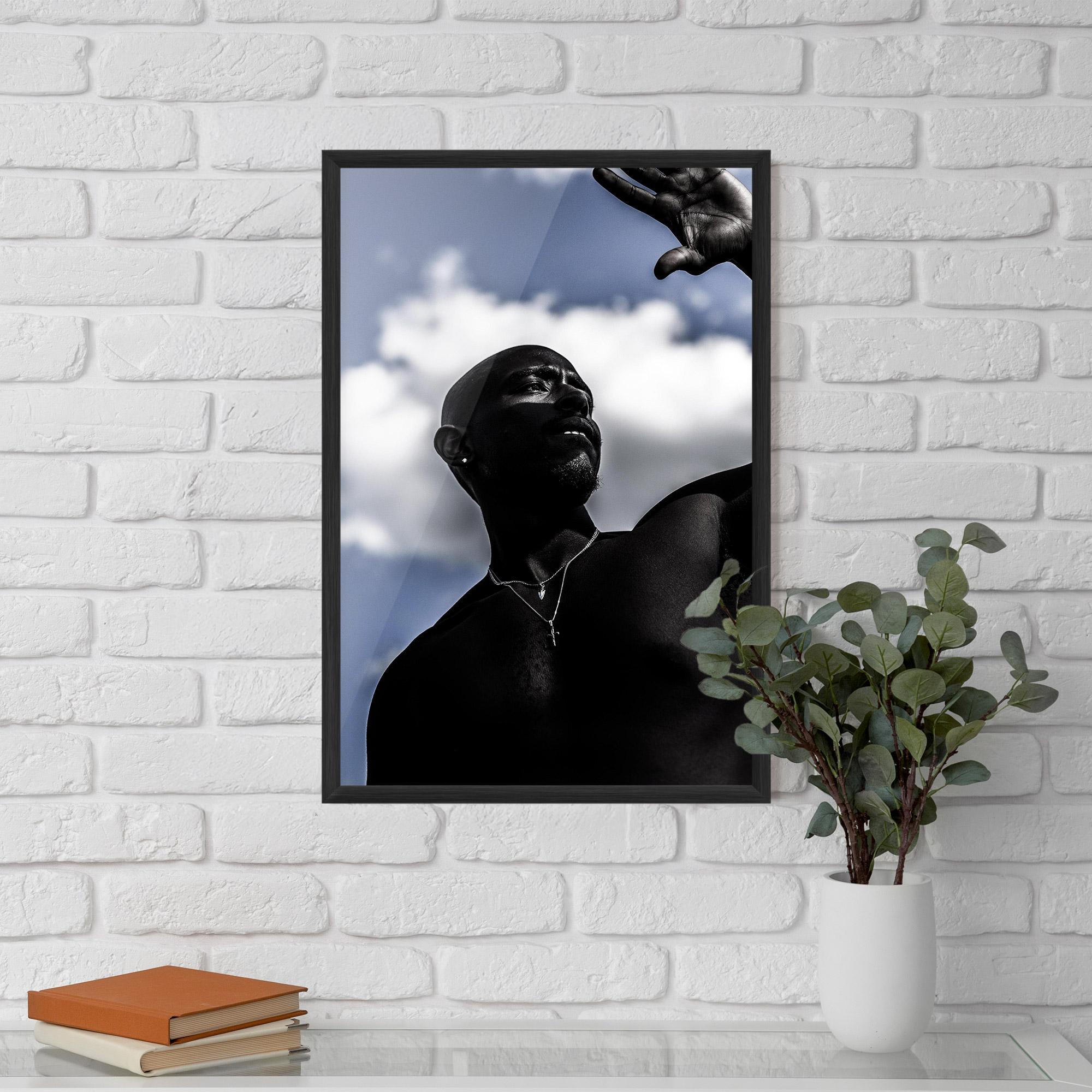 Рамкиран постер African Blue Sky mockup 5