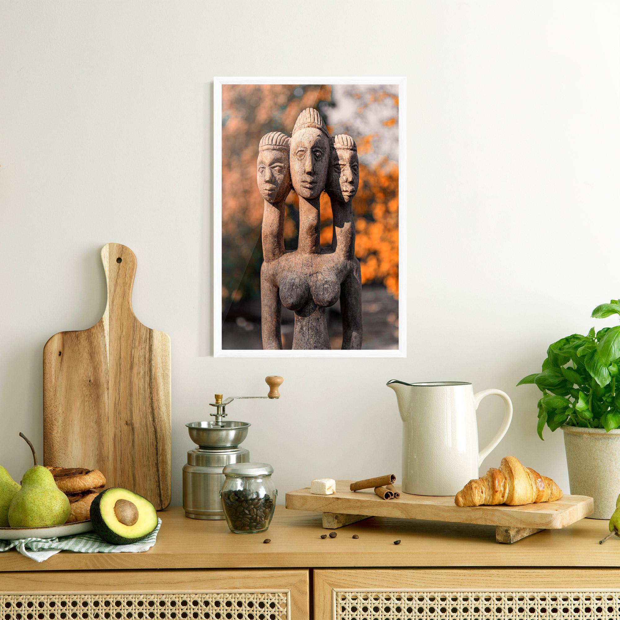 Рамкиран постер Three Heads Statue mockup 8