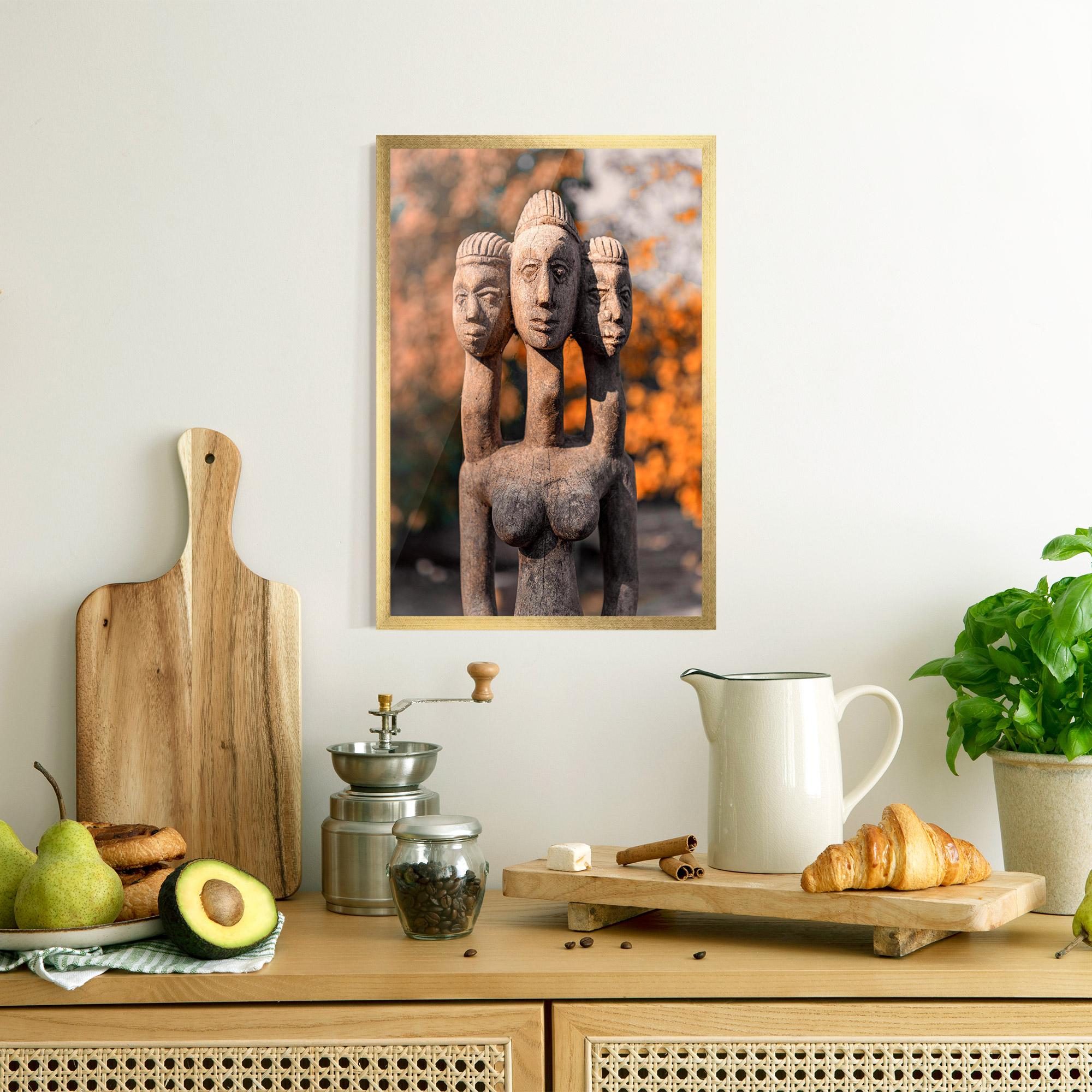 Рамкиран постер Three Heads Statue mockup 8