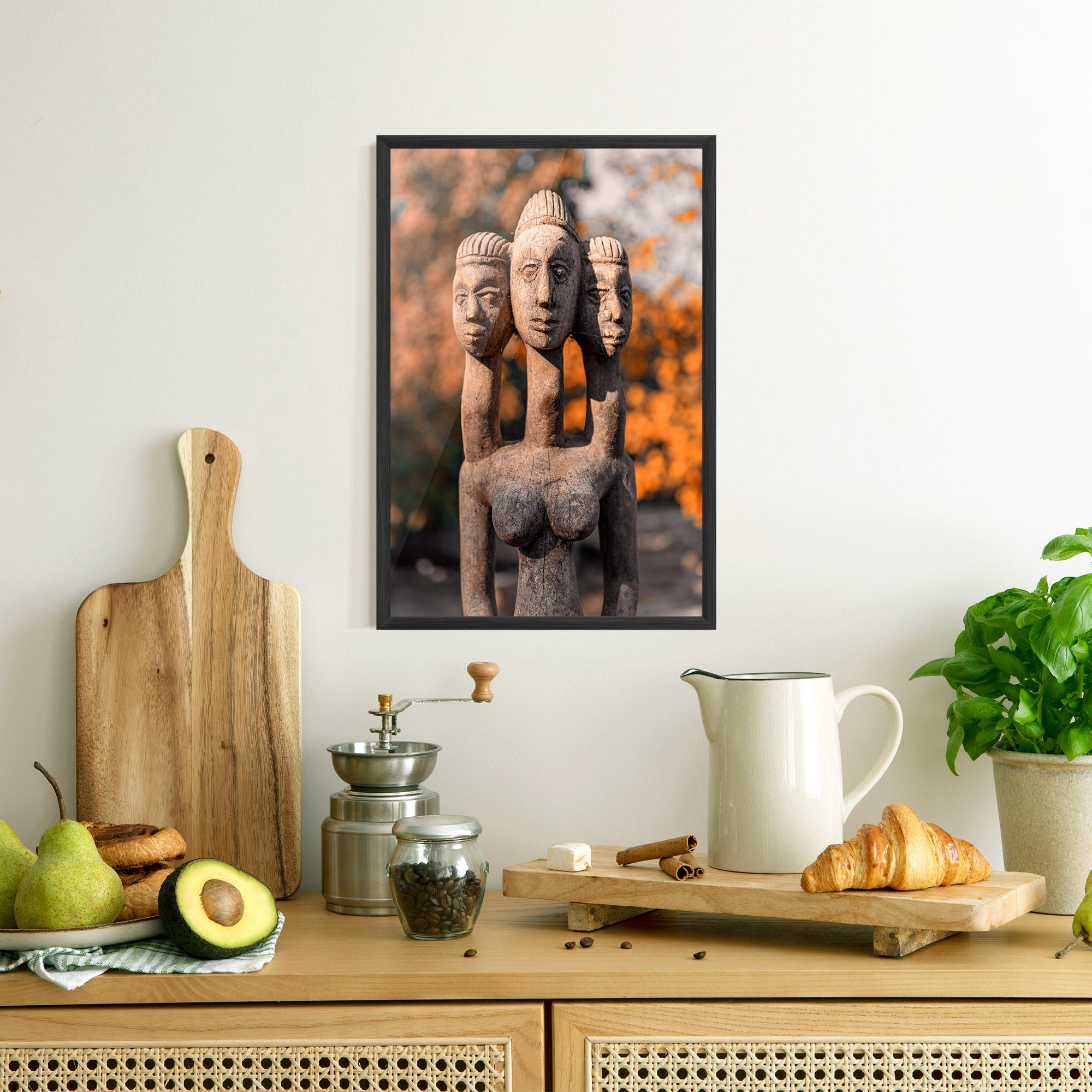 Рамкиран постер Three Heads Statue mockup 8