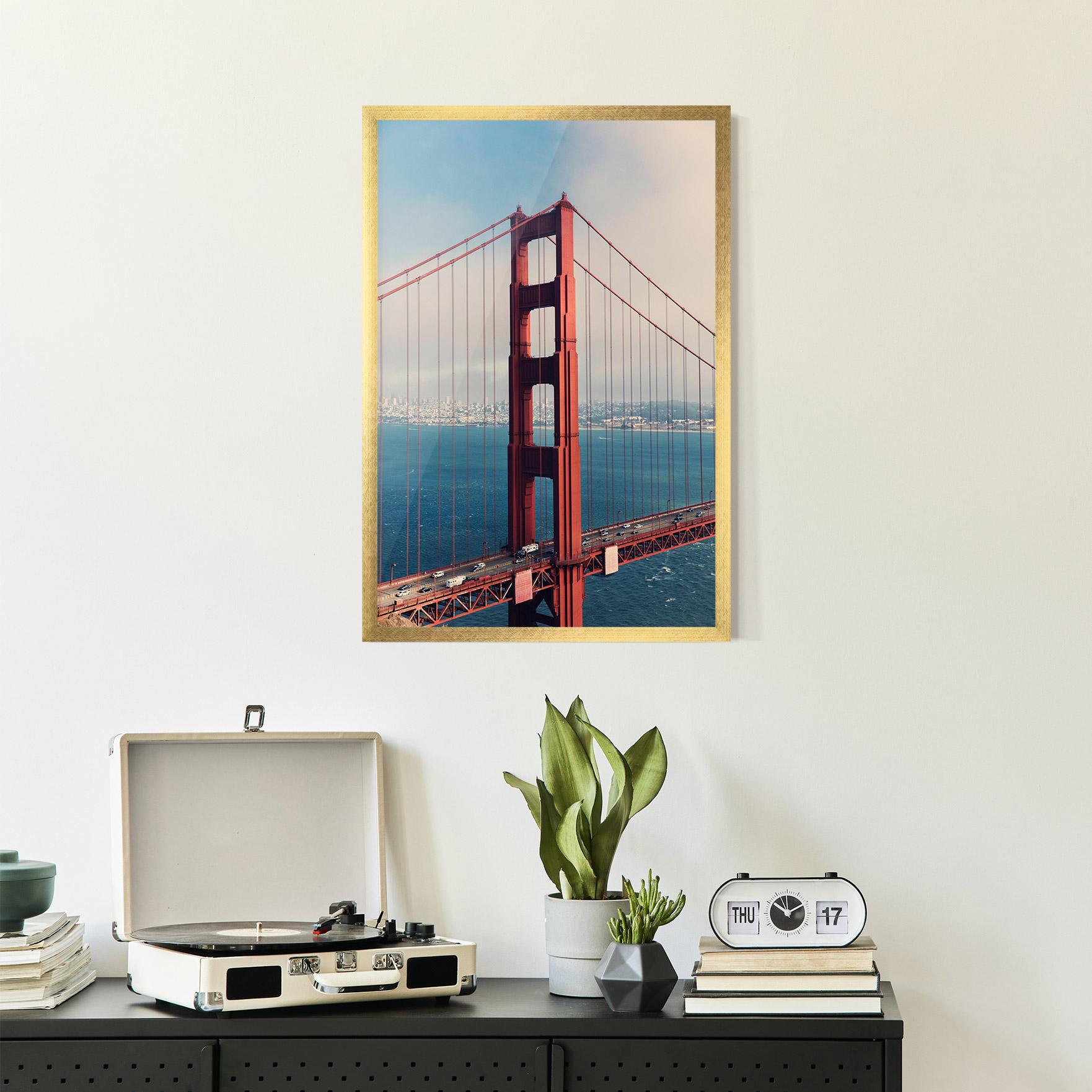 Рамкиран постер Red High Bridge mockup 2