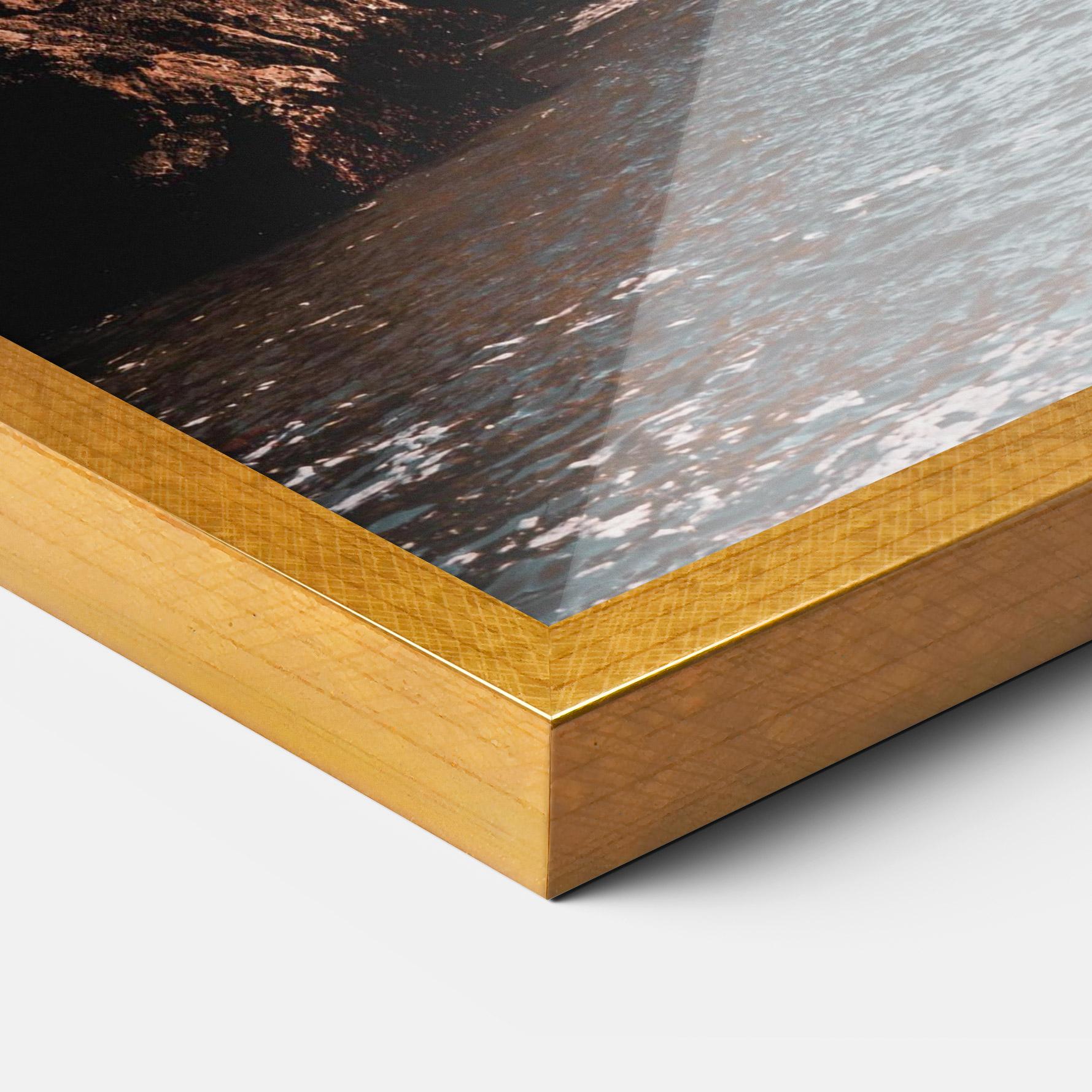 Рамкиран постер Water Red Bridge mockup 3