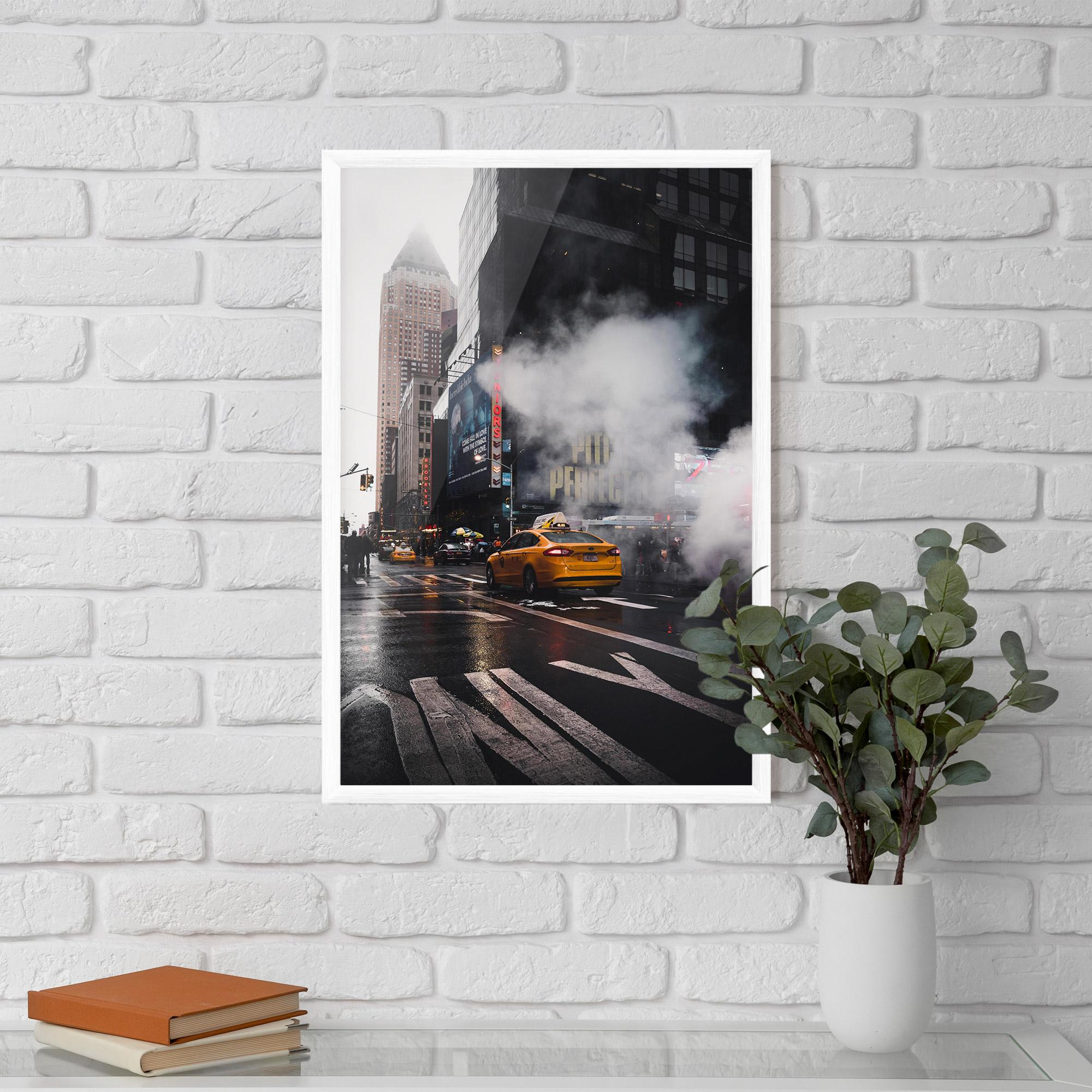 Рамкиран постер Taxi Smoke City mockup 5