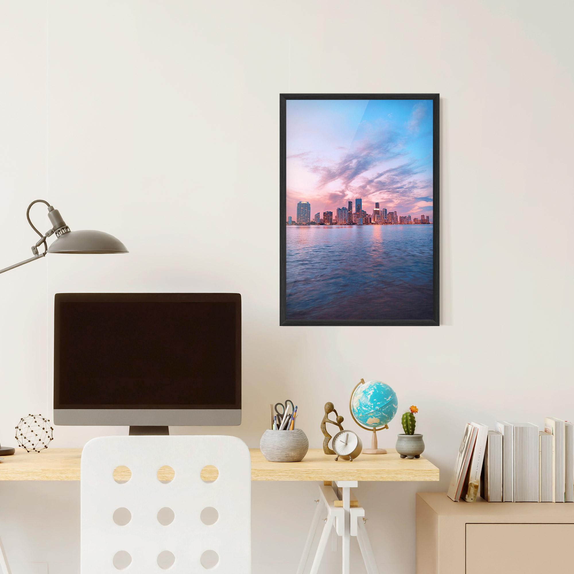 Рамкиран постер Over The Lake mockup 6