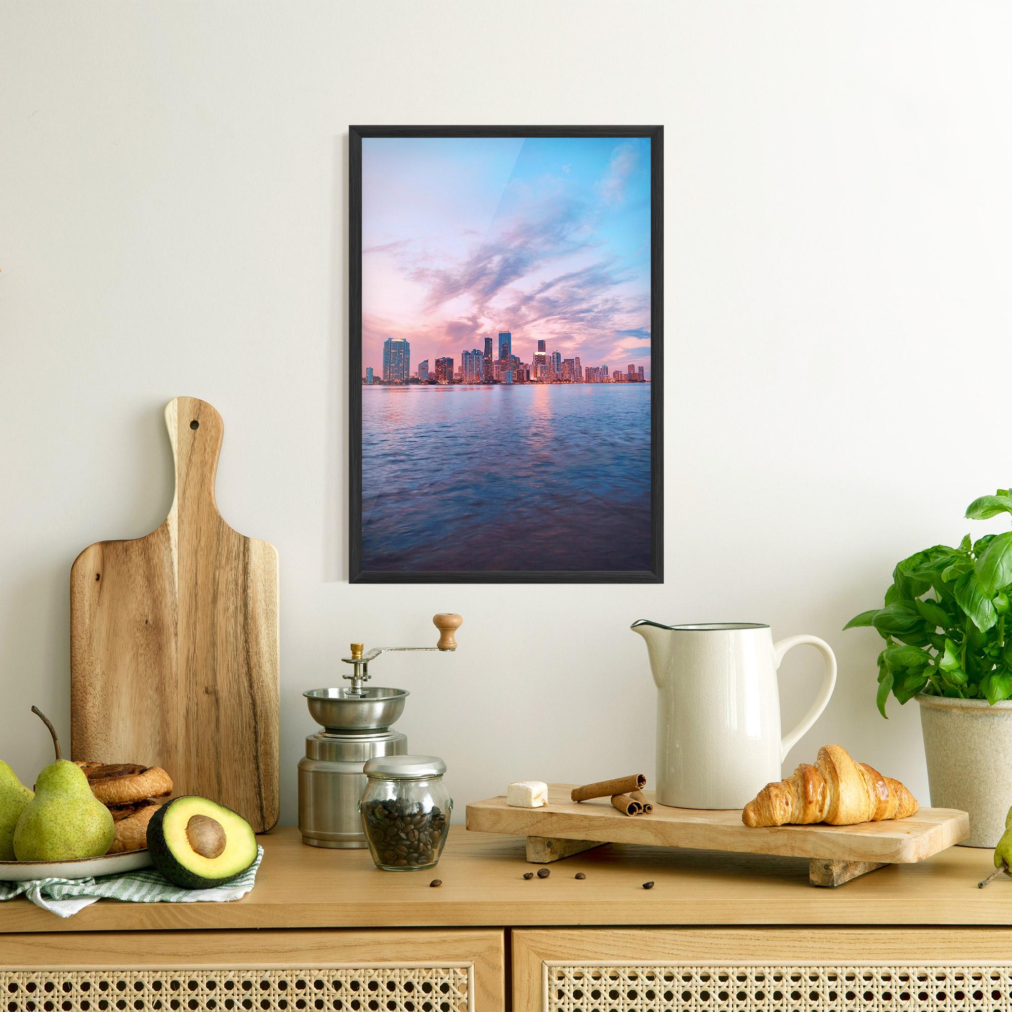 Рамкиран постер Over The Lake mockup 8