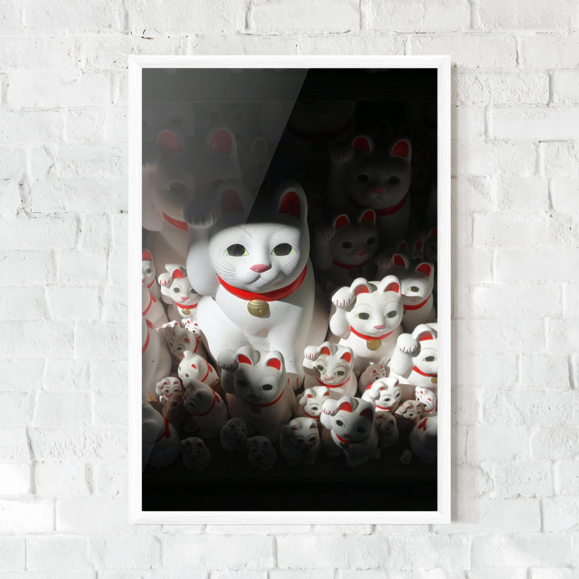 Рамкиран постер White Lucky Cats mockup 0