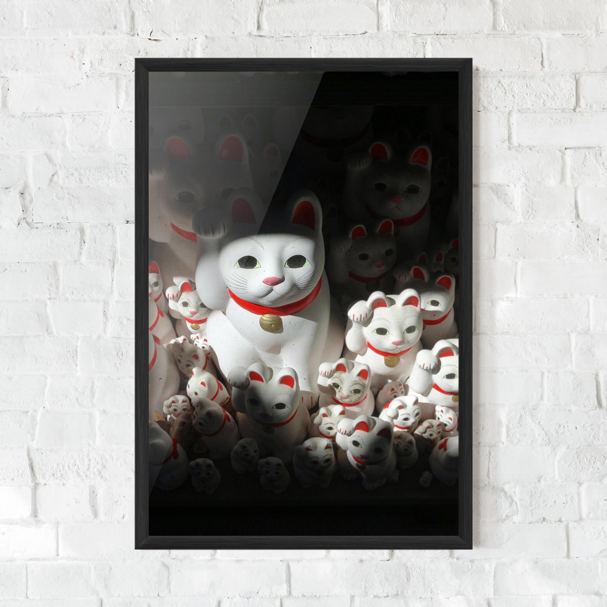 Рамкиран постер White Lucky Cats mockup 0