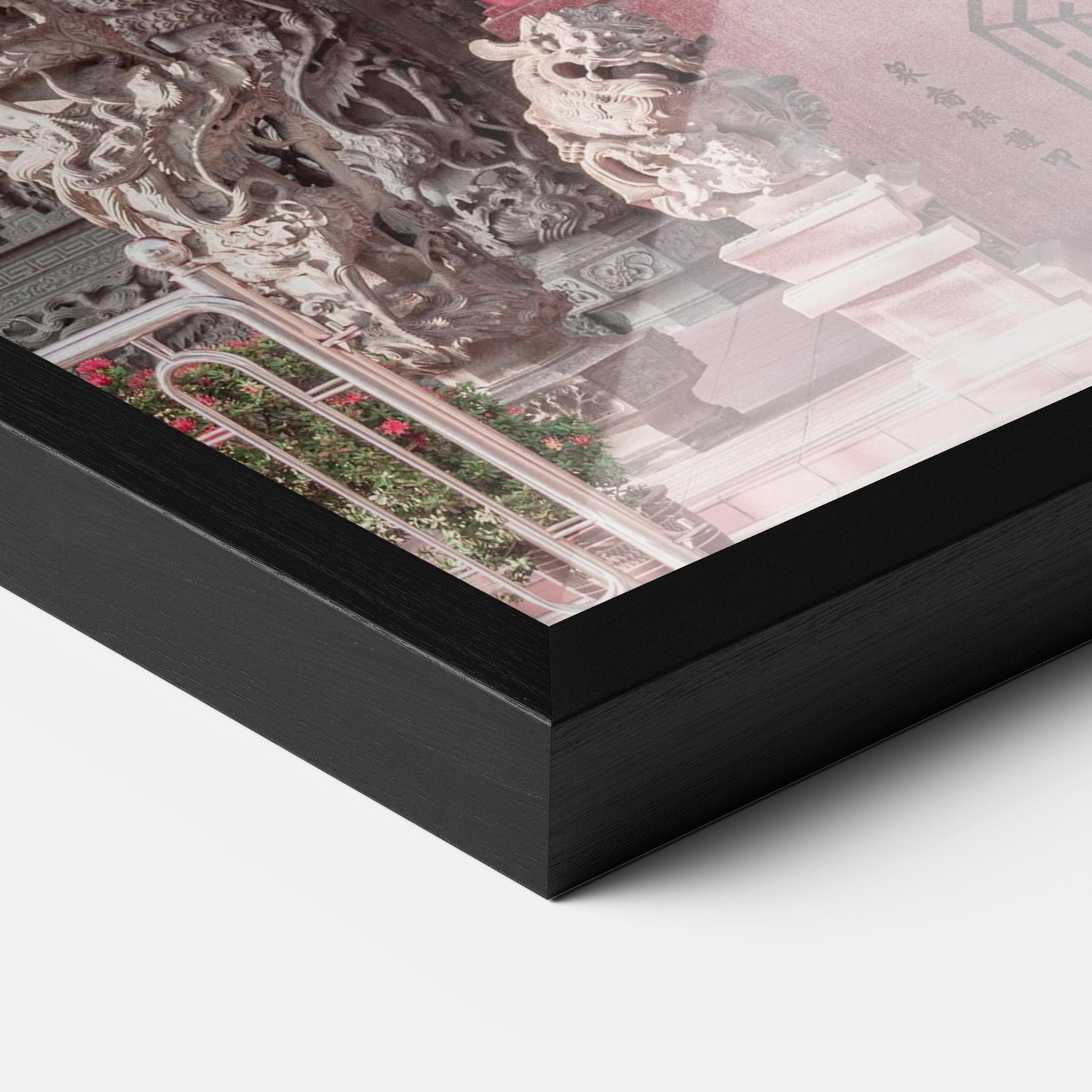 Рамкиран постер Yaopey Yong mockup 3