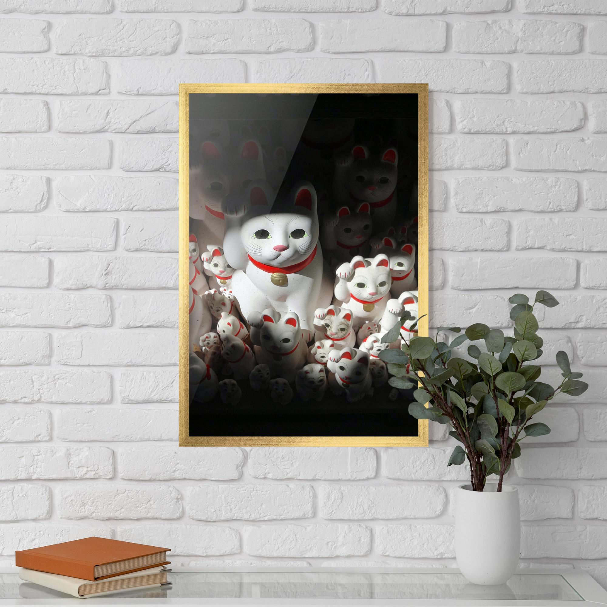 Рамкиран постер White Lucky Cats mockup 5