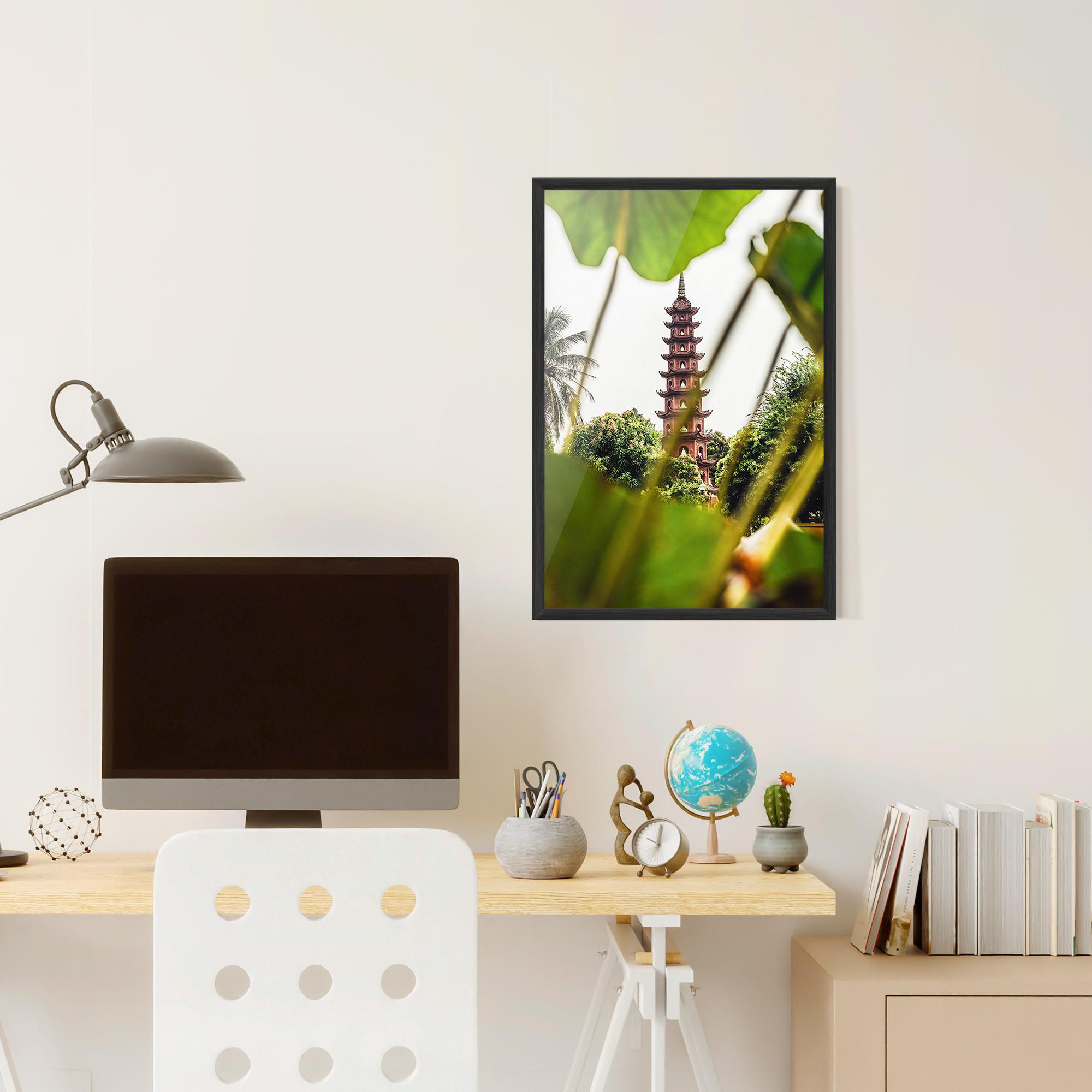 Рамкиран постер Tran Quoc Pagoda mockup 6