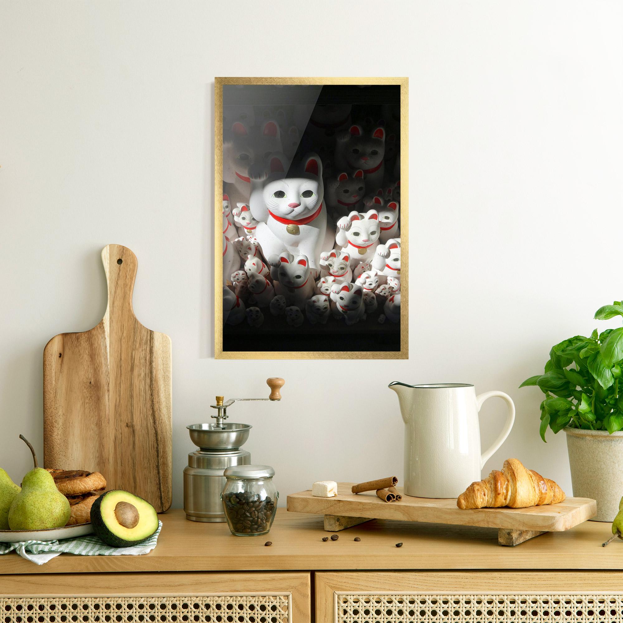 Рамкиран постер White Lucky Cats mockup 8