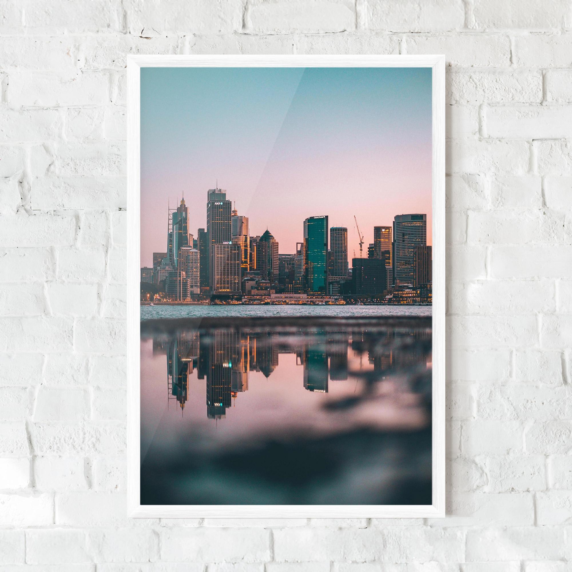 Рамкиран постер Reflection Skyline mockup 0