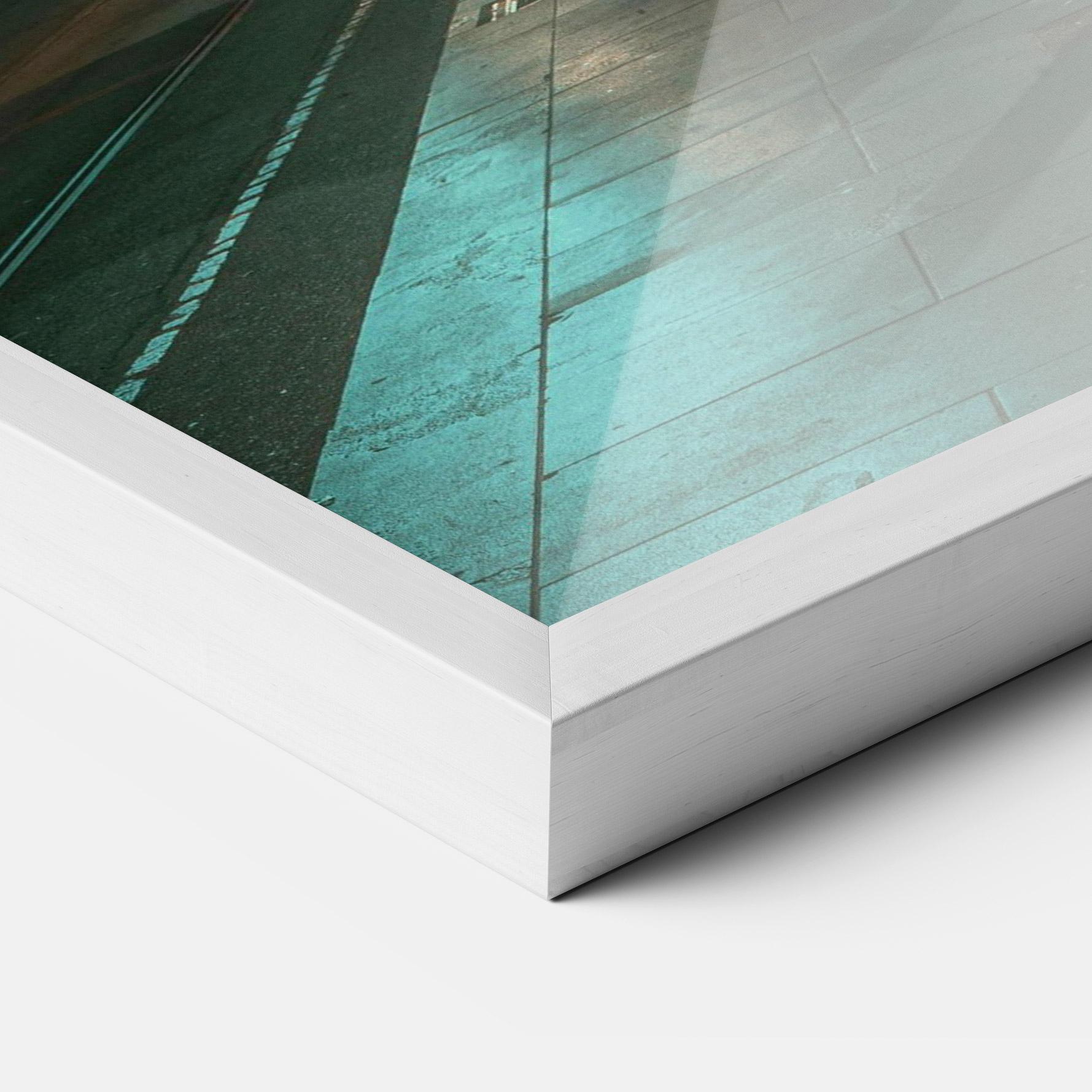 Рамкиран постер Clock Tower Light mockup 3