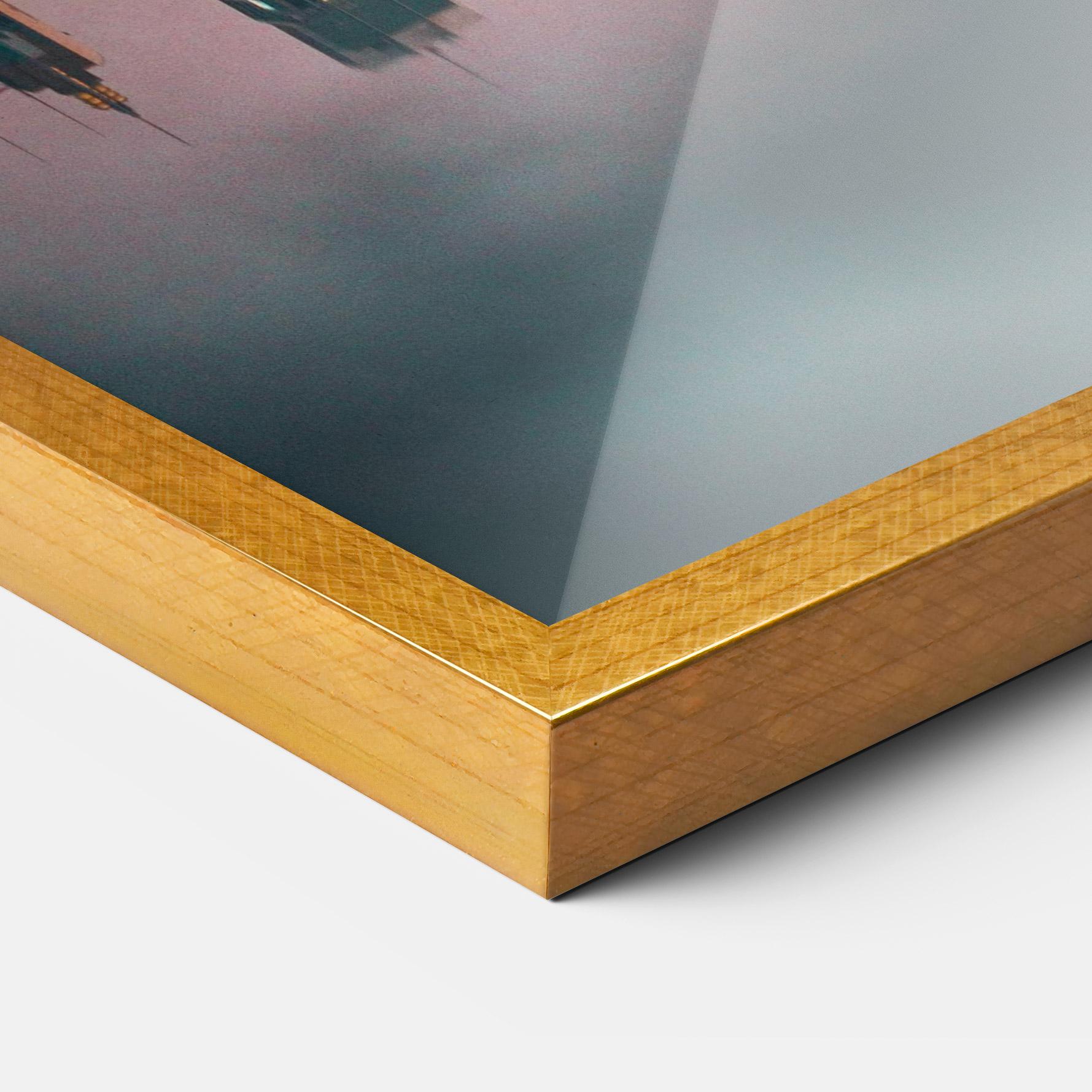 Рамкиран постер Reflection Skyline mockup 3