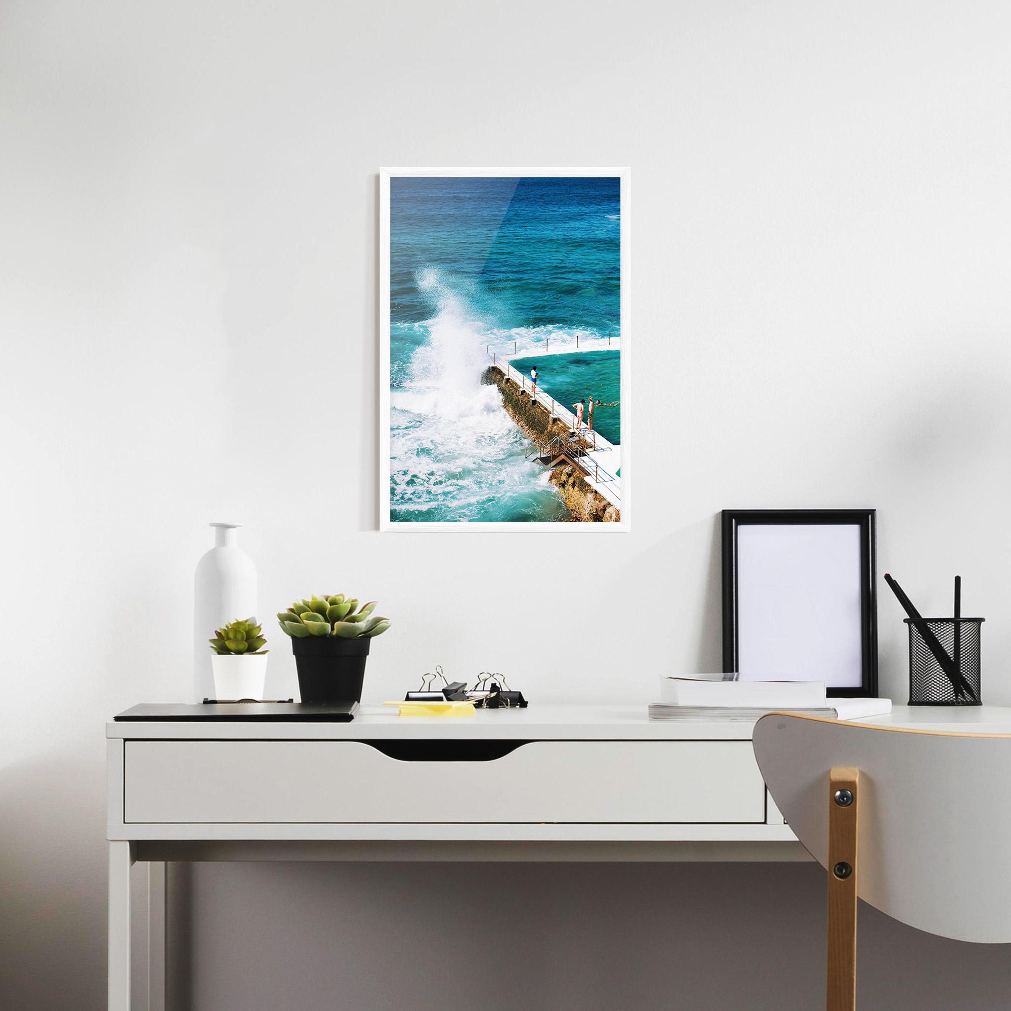 Рамкиран постер Bondi Beach mockup 7