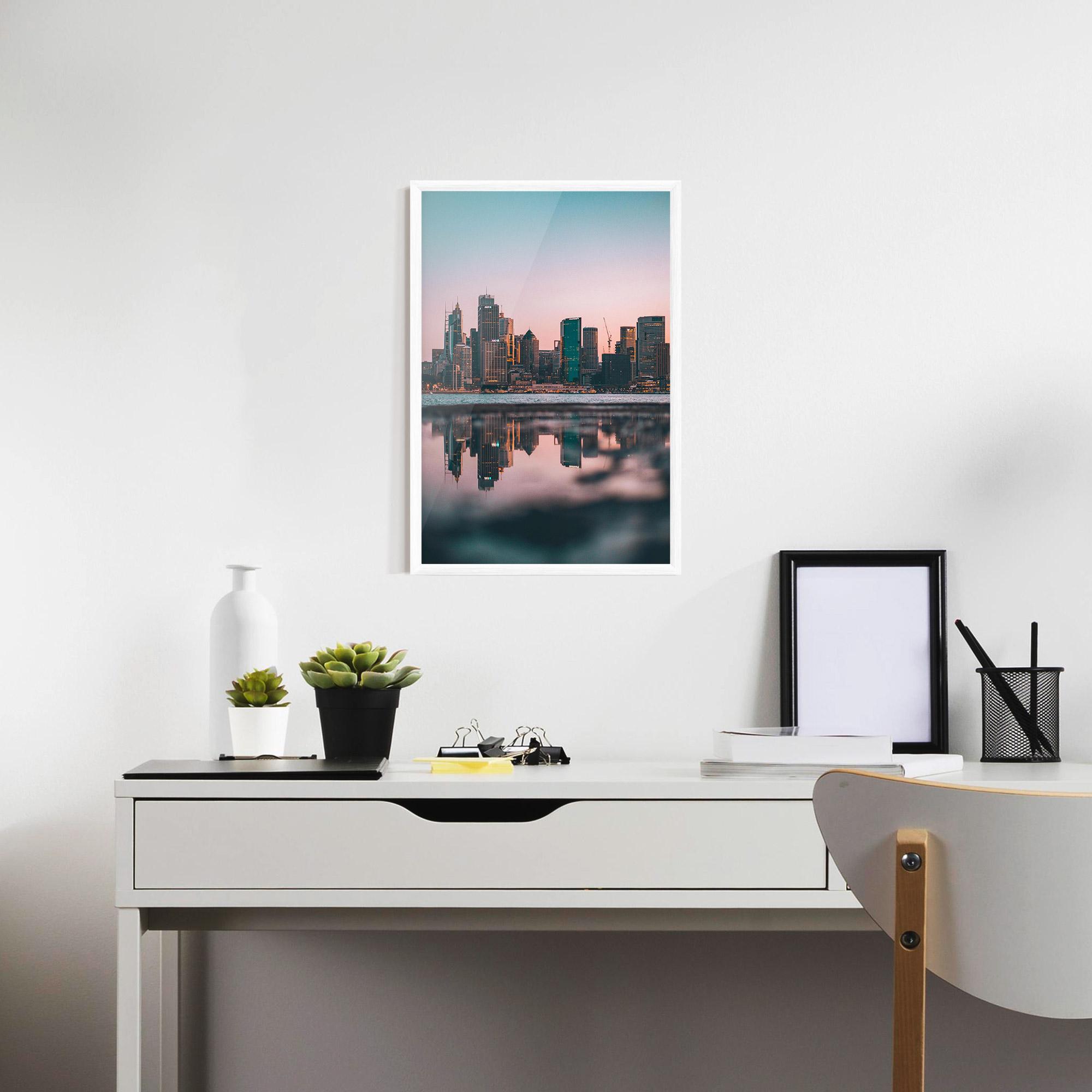 Рамкиран постер Reflection Skyline mockup 7