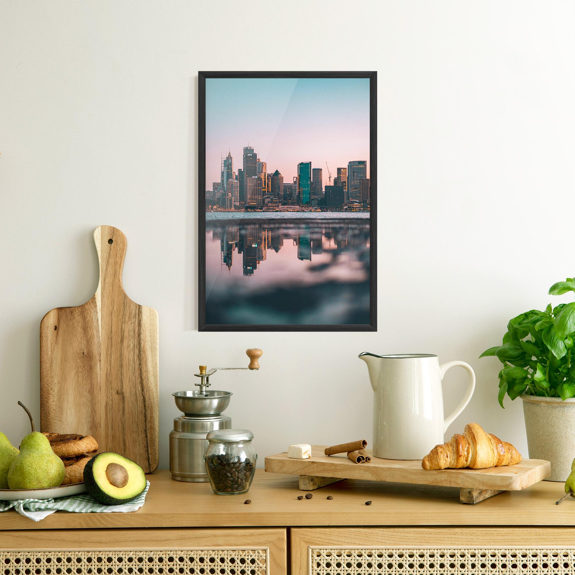 Рамкиран постер Reflection Skyline mockup 8