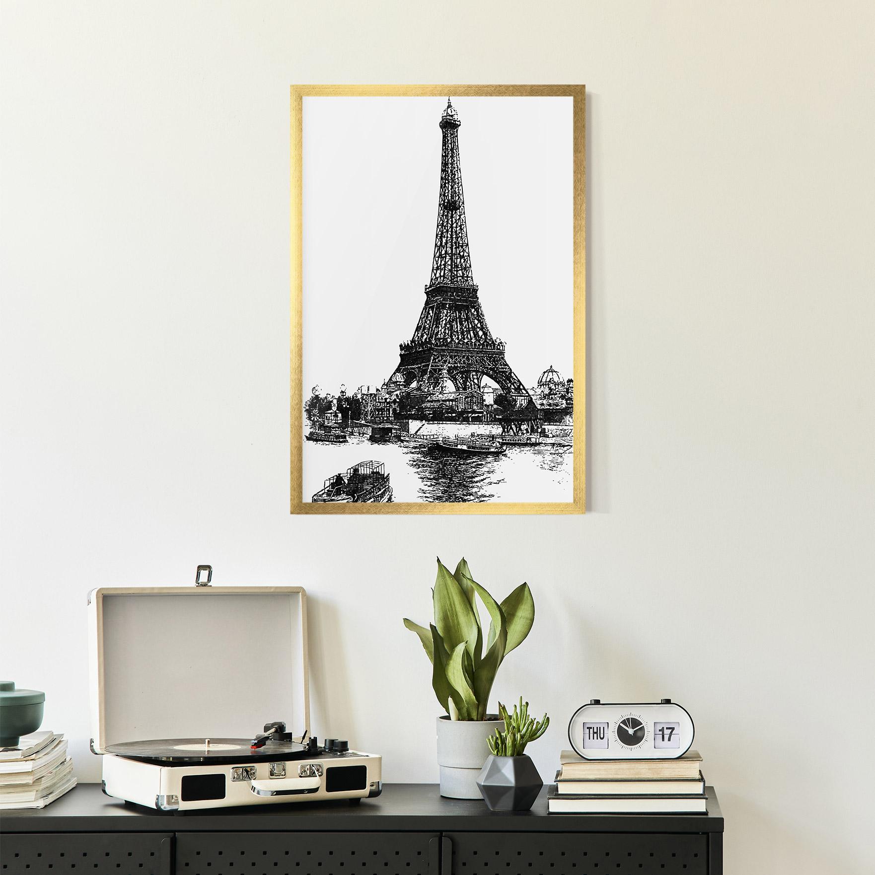 Рамкиран постер Eiffel Tower Drawing mockup 2
