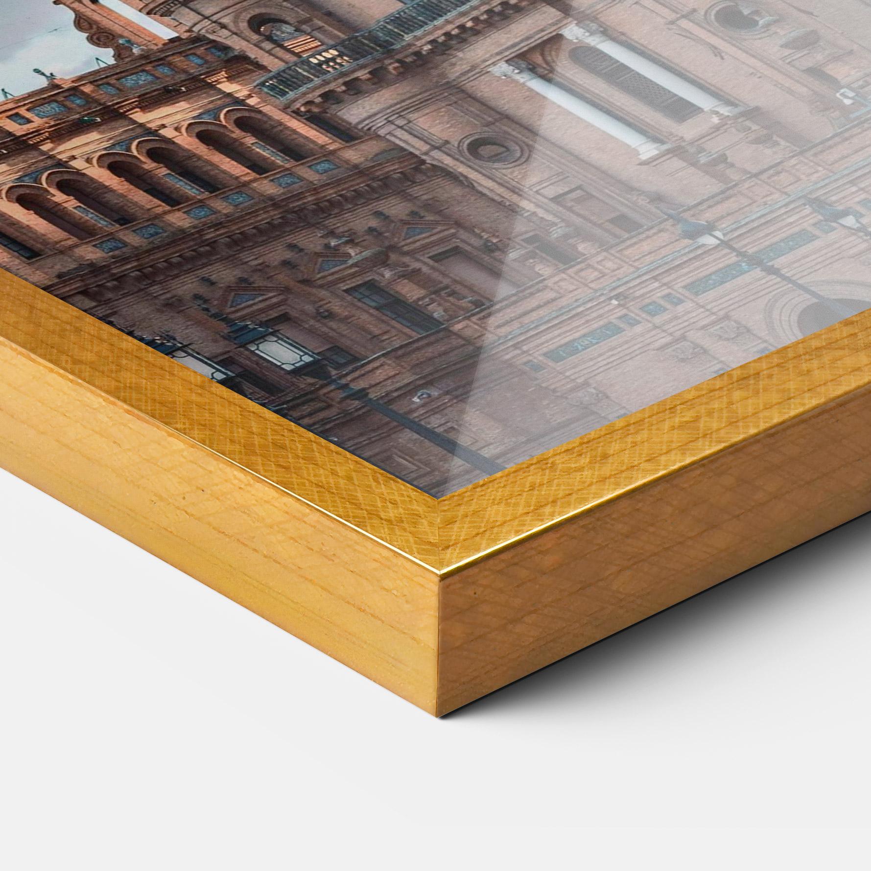 Рамкиран постер Seville Spain mockup 3