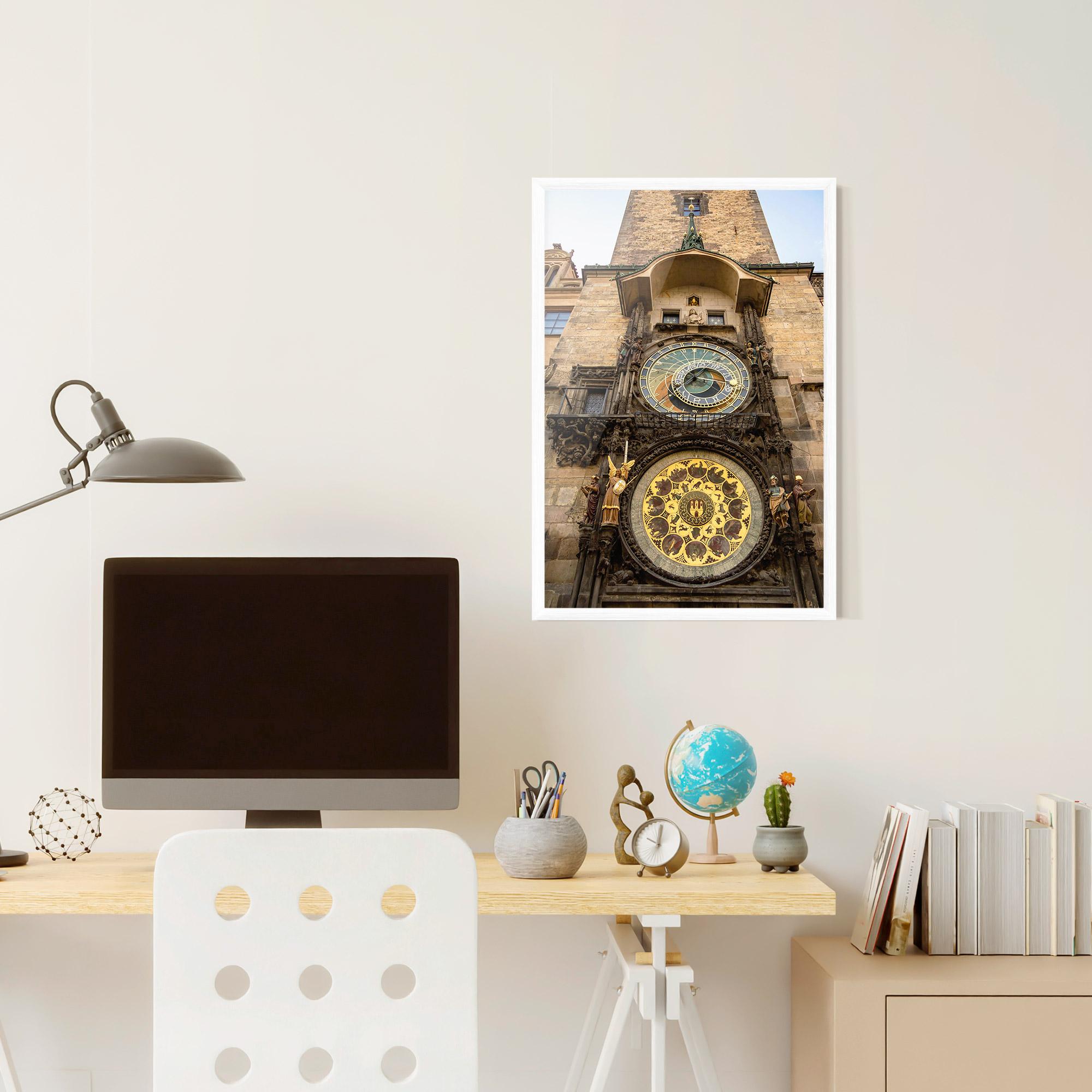 Рамкиран постер Prague Clock mockup 6