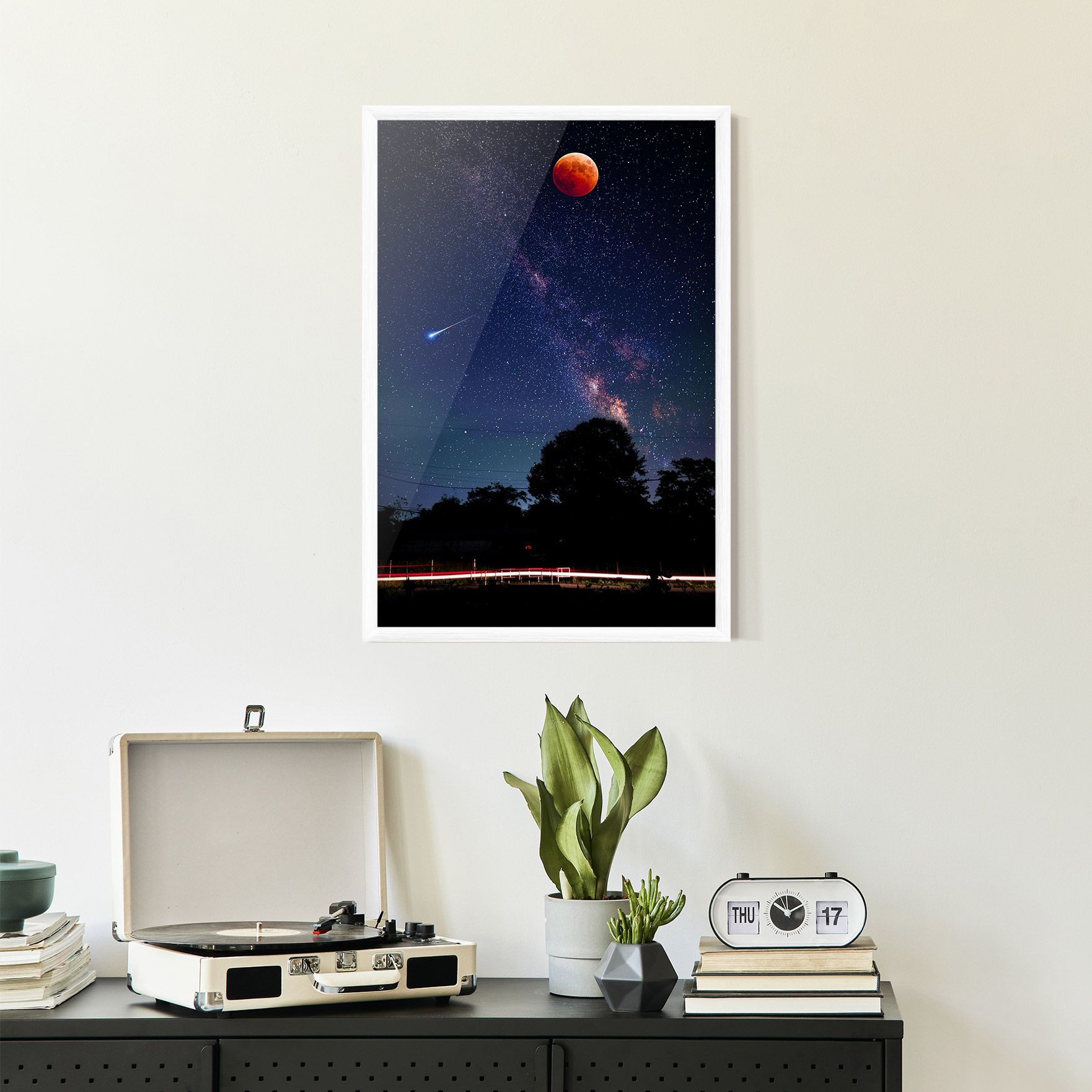 Red Moon mockup 2