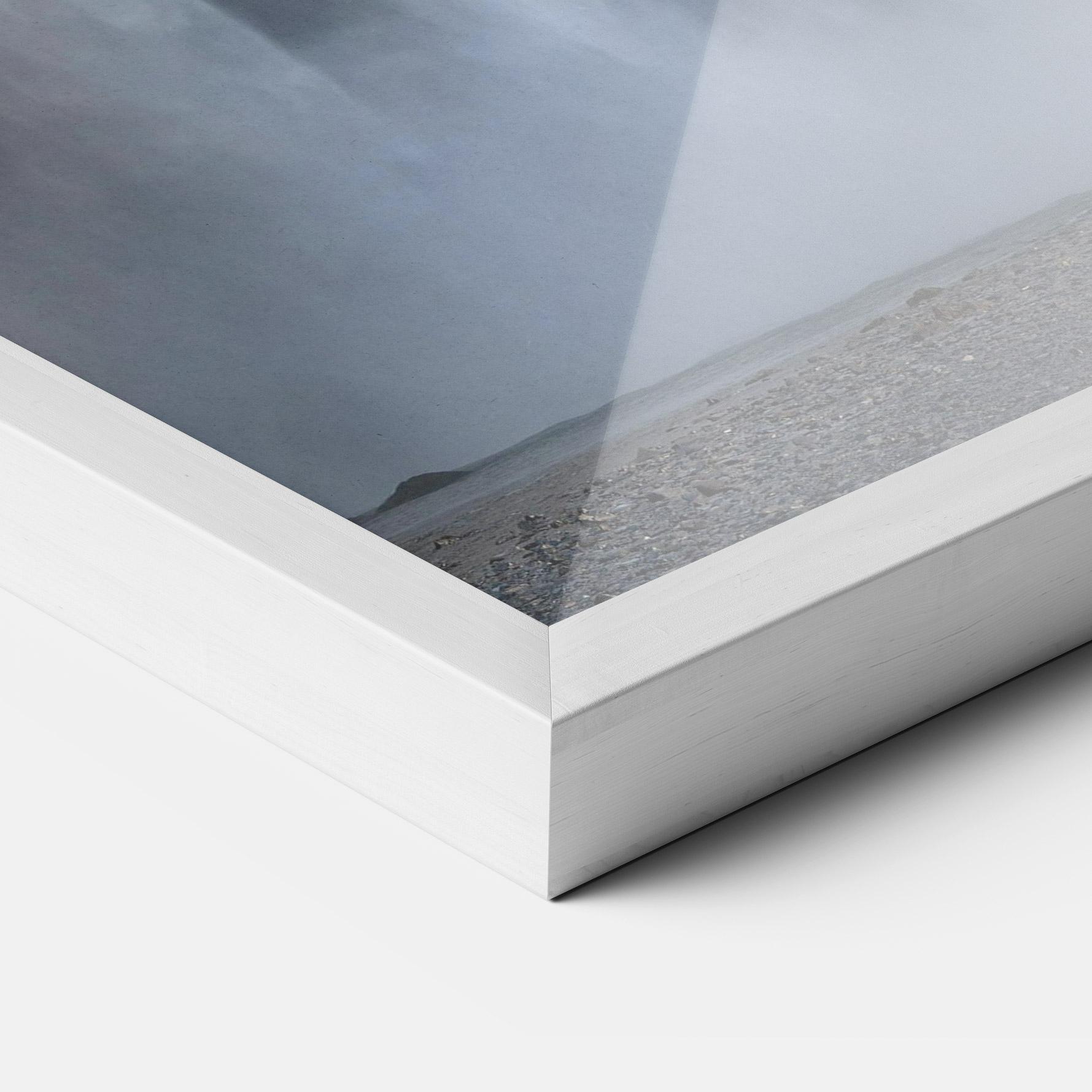 Рамкиран постер Small Man Waterfall mockup 3