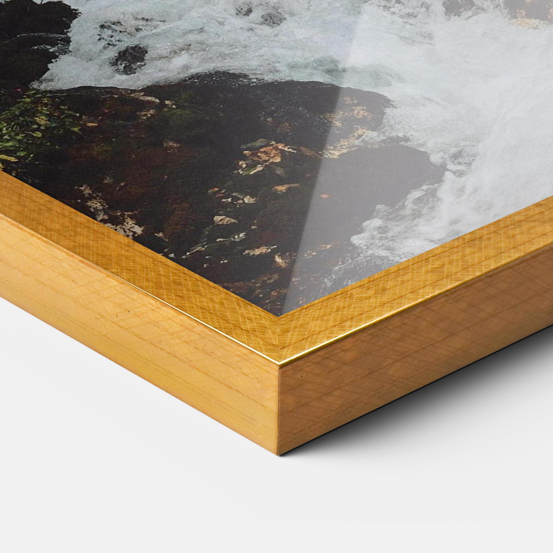 Рамкиран постер Waterfall From Home mockup 3