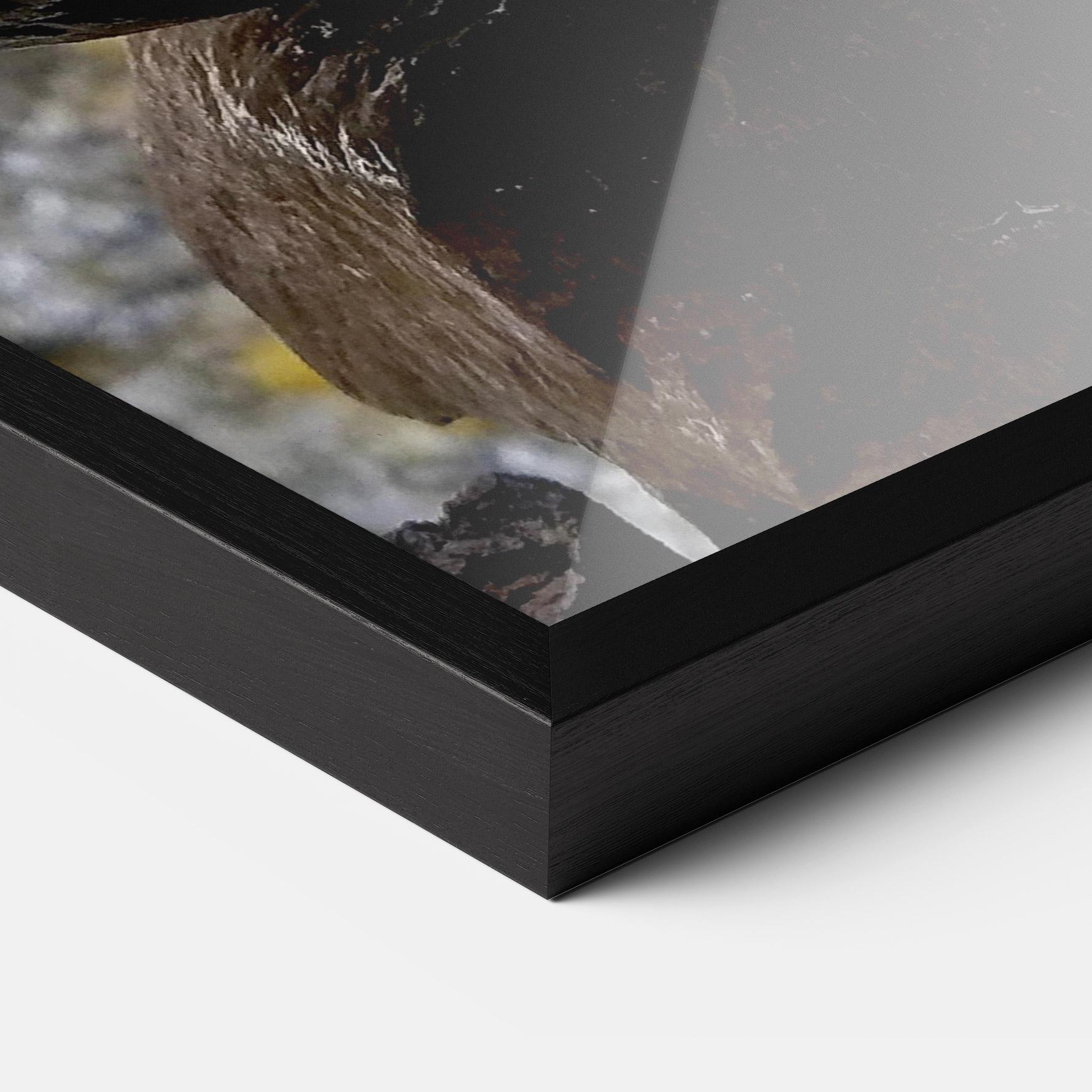 Рамкиран постер Waterfall Sphere mockup 3