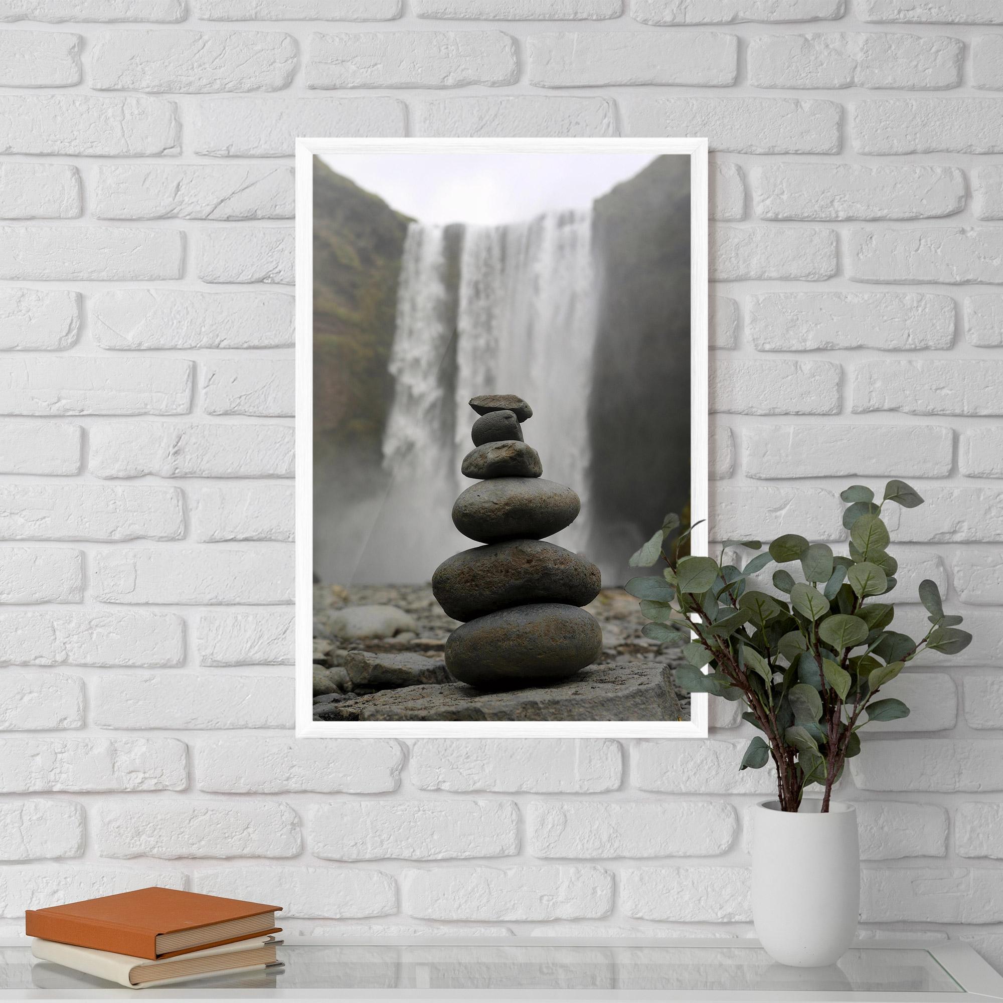 Рамкиран постер Balanced Rocks Waterfall mockup 5