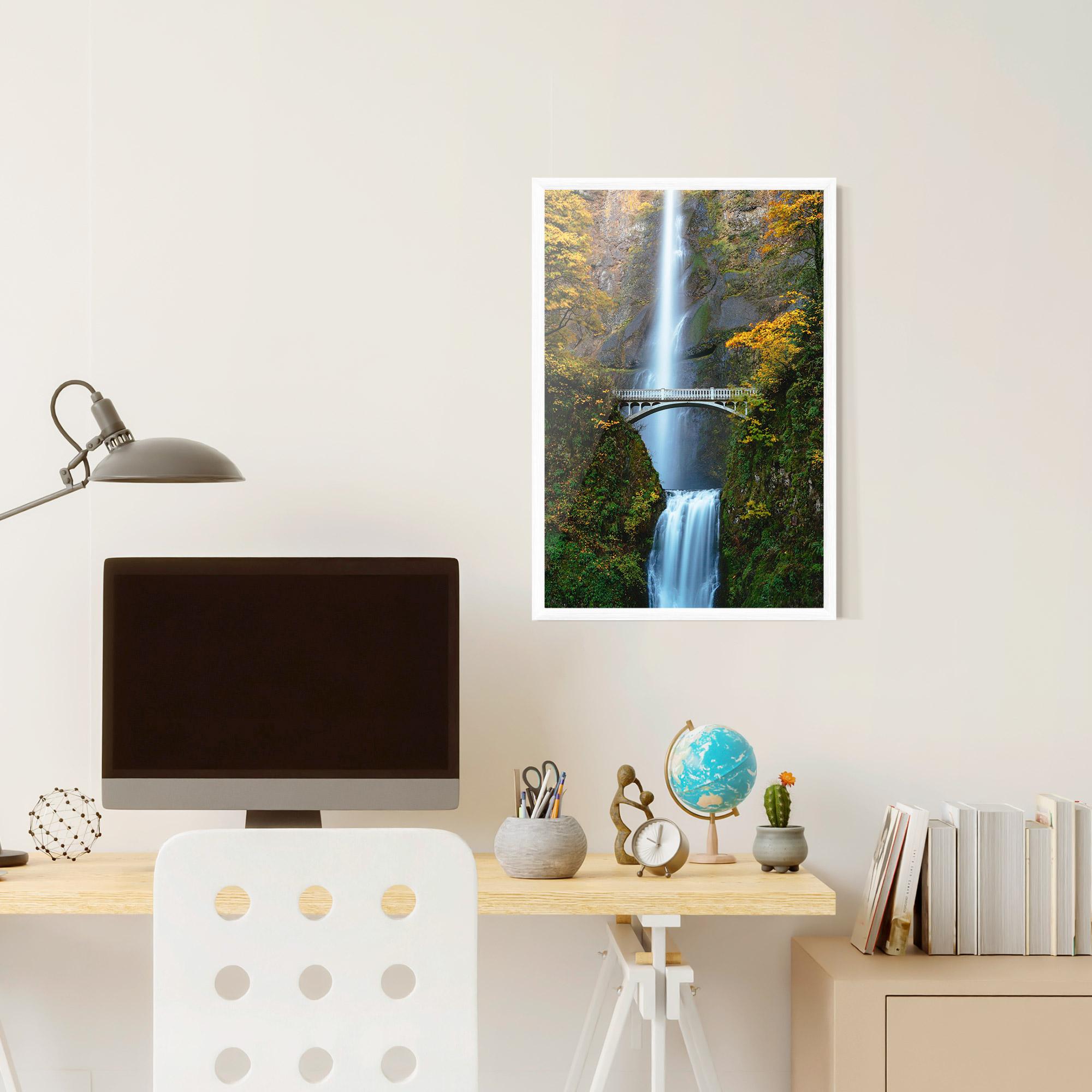 Рамкиран постер Yellow Leaves Bridge mockup 6