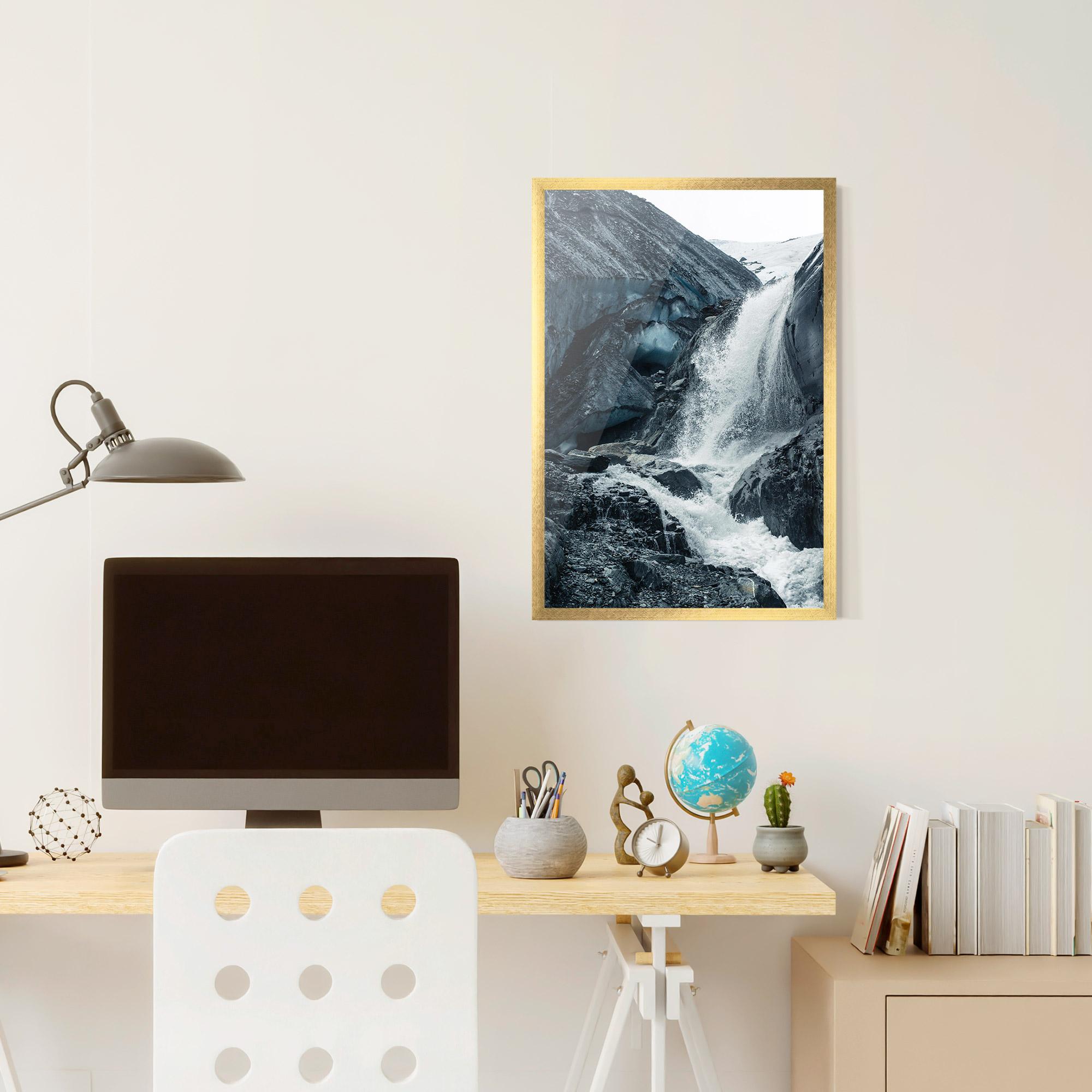 Рамкиран постер Blue Rocks Waterfall mockup 6