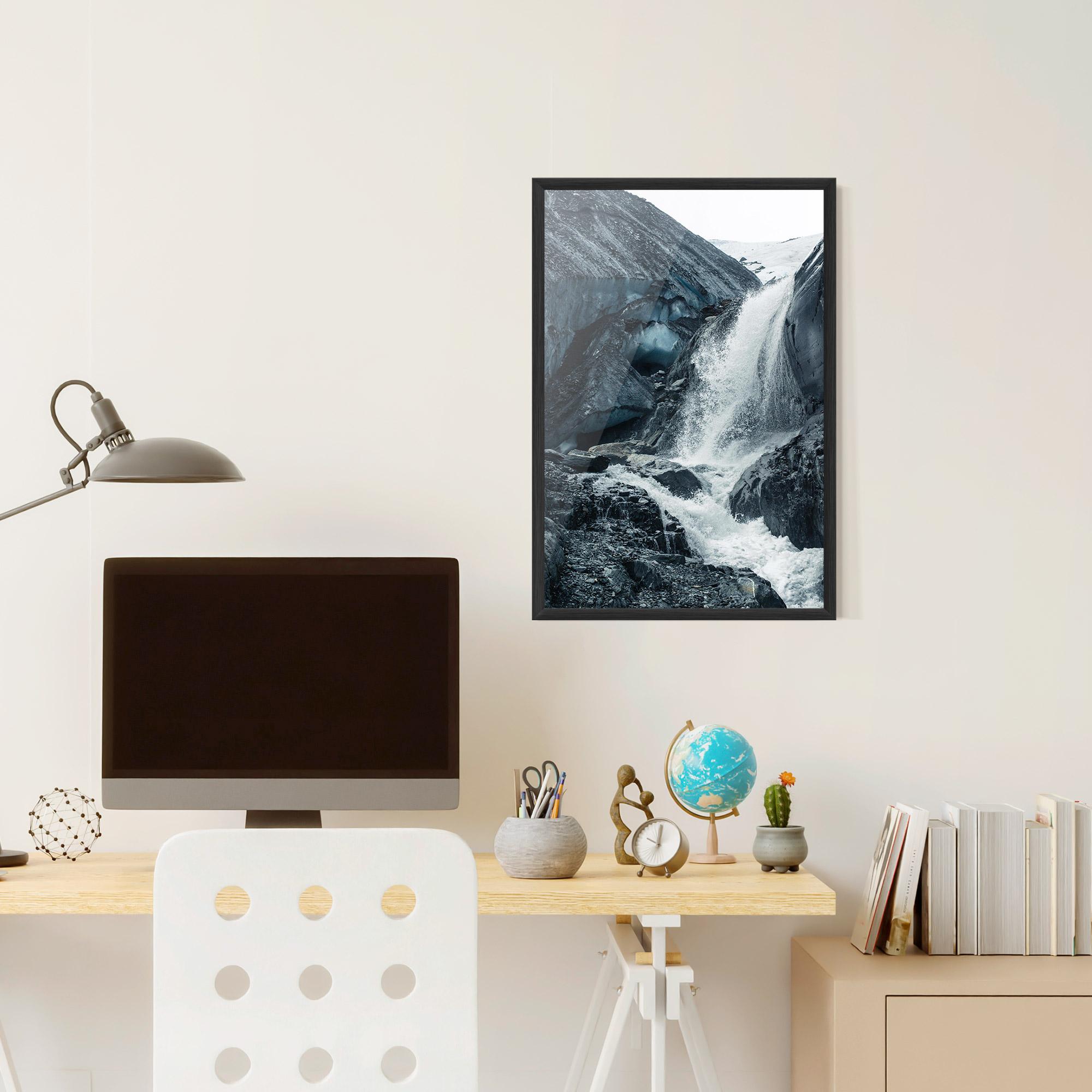 Рамкиран постер Blue Rocks Waterfall mockup 6