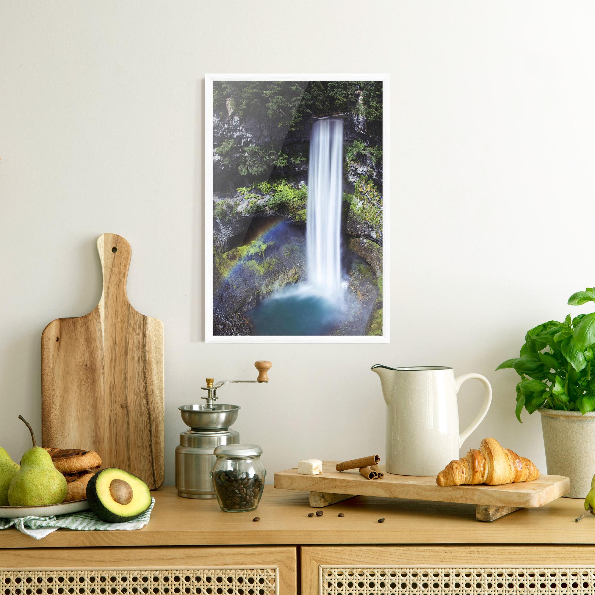 Рамкиран постер Pretty Rainbow Waterfall mockup 8