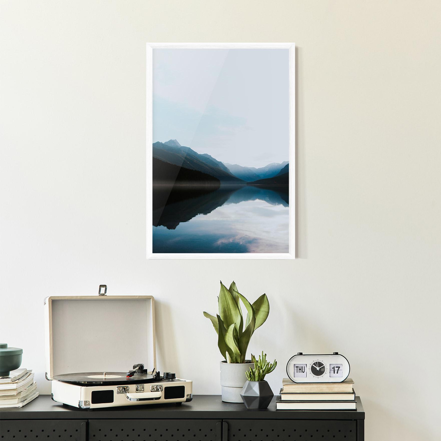 Рамкиран постер Foggy Blue Light mockup 2