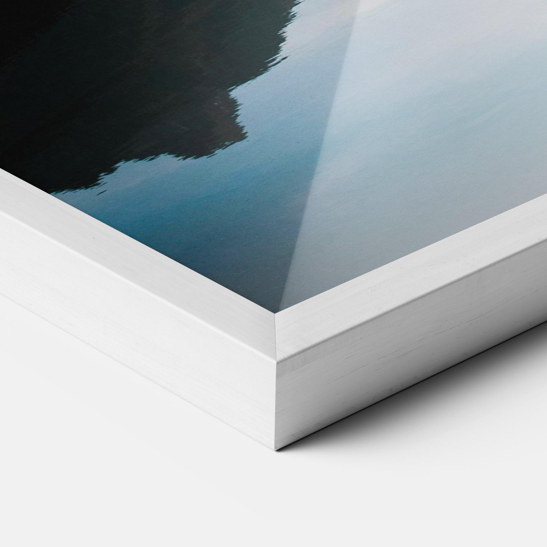 Рамкиран постер Foggy Blue Light mockup 3