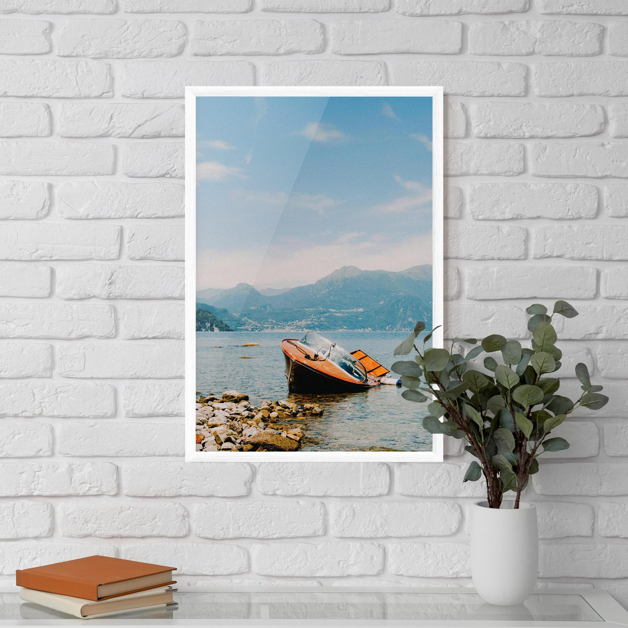 Рамкиран постер Boat On The Lake mockup 5