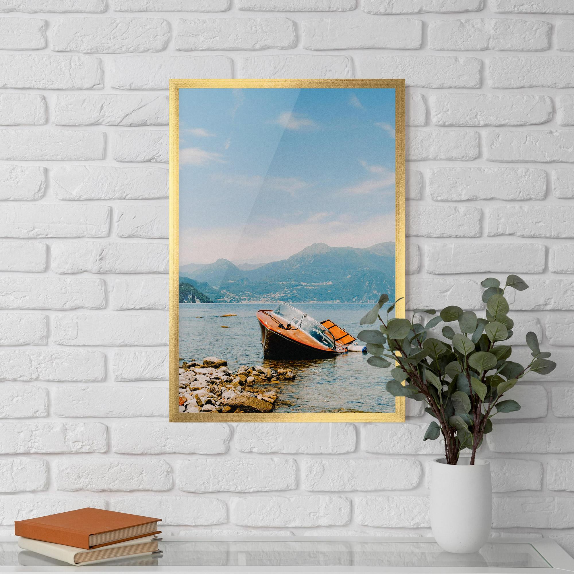 Рамкиран постер Boat On The Lake mockup 5