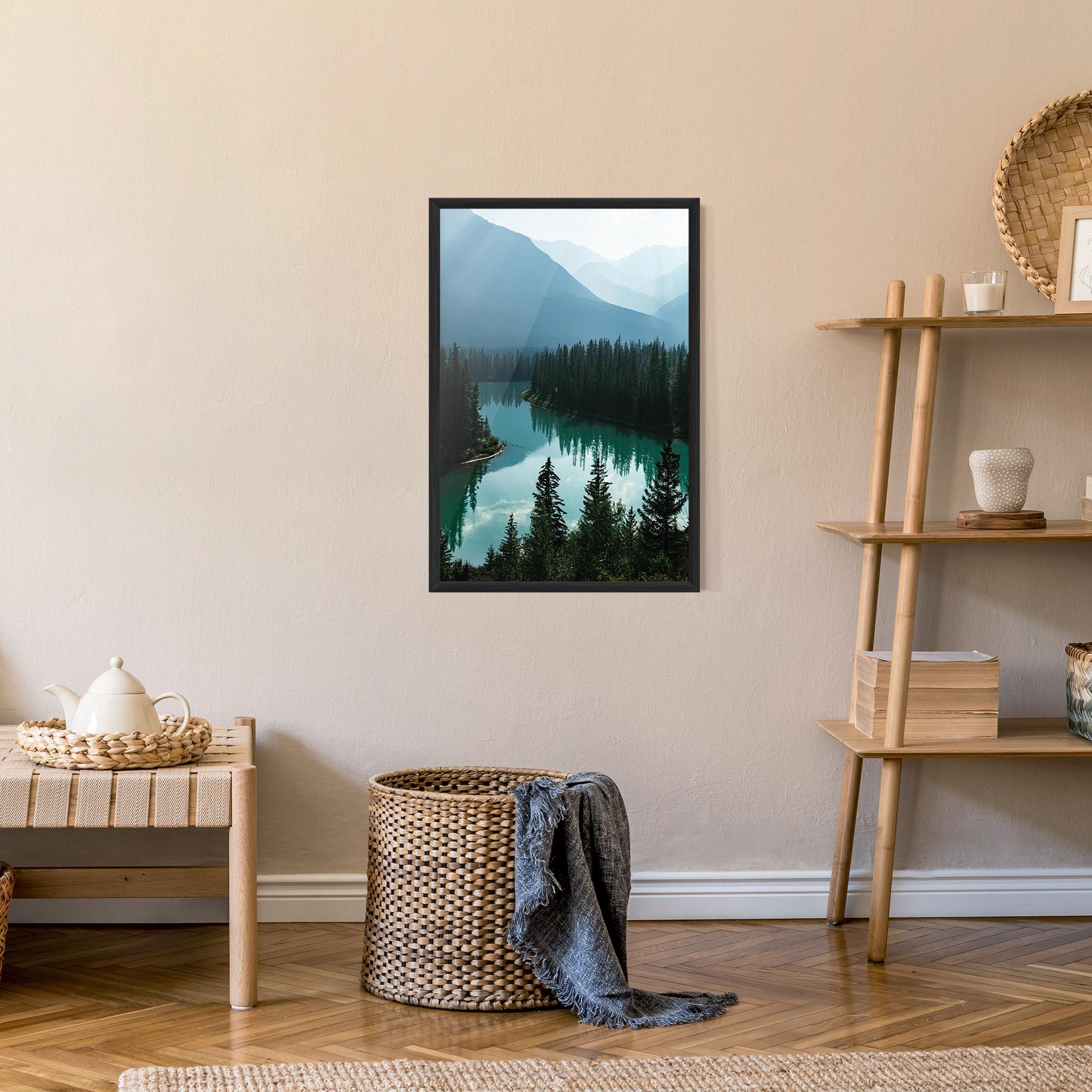 Рамкиран постер Crystal Lake mockup 9