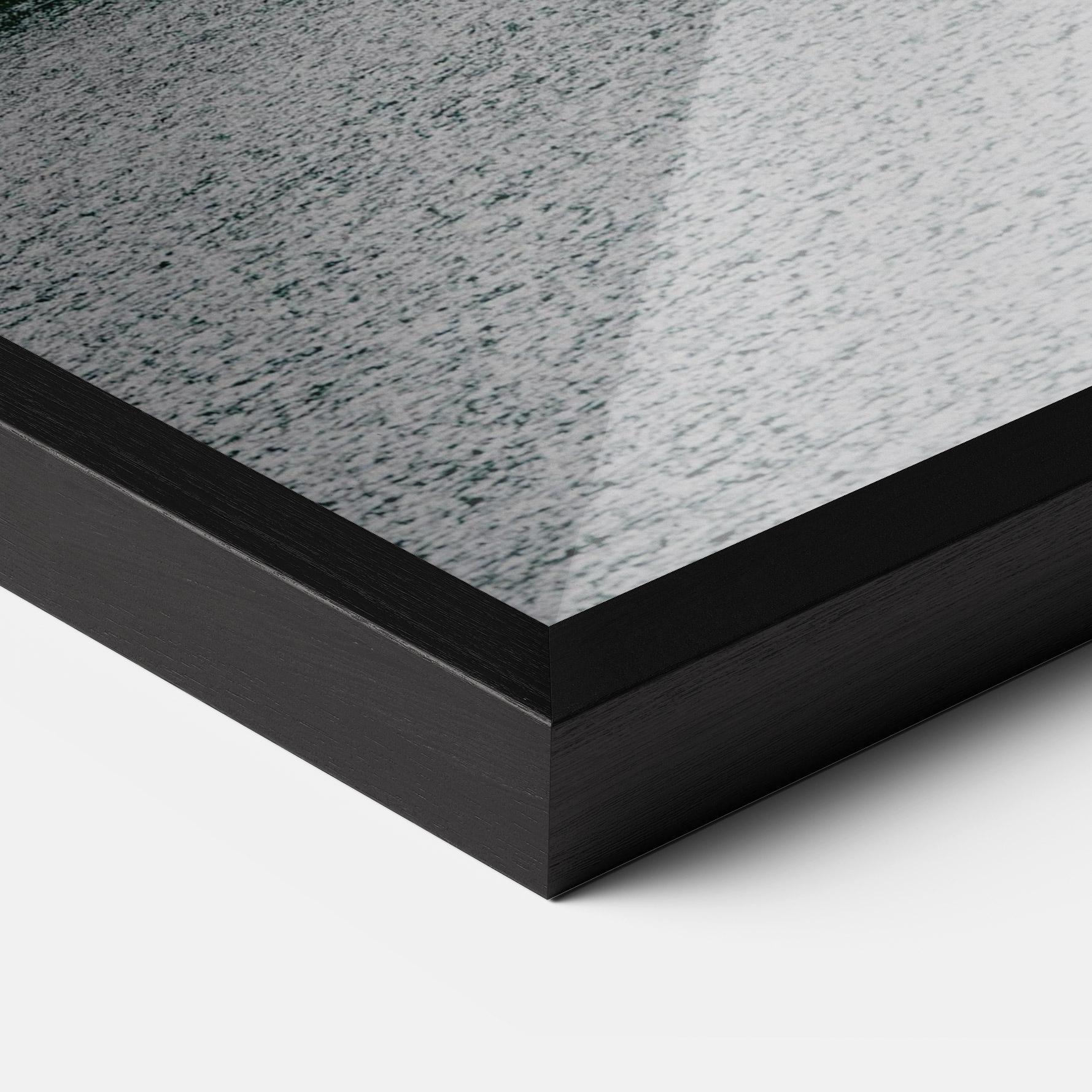 Рамкиран постер Peacefull Place mockup 3