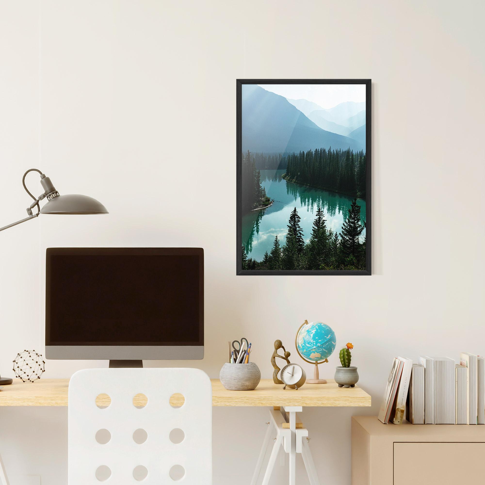 Рамкиран постер Crystal Lake mockup 6