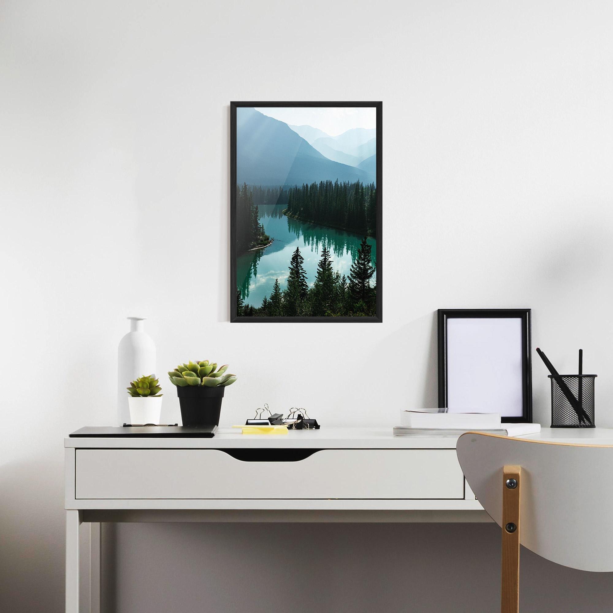 Рамкиран постер Crystal Lake mockup 7