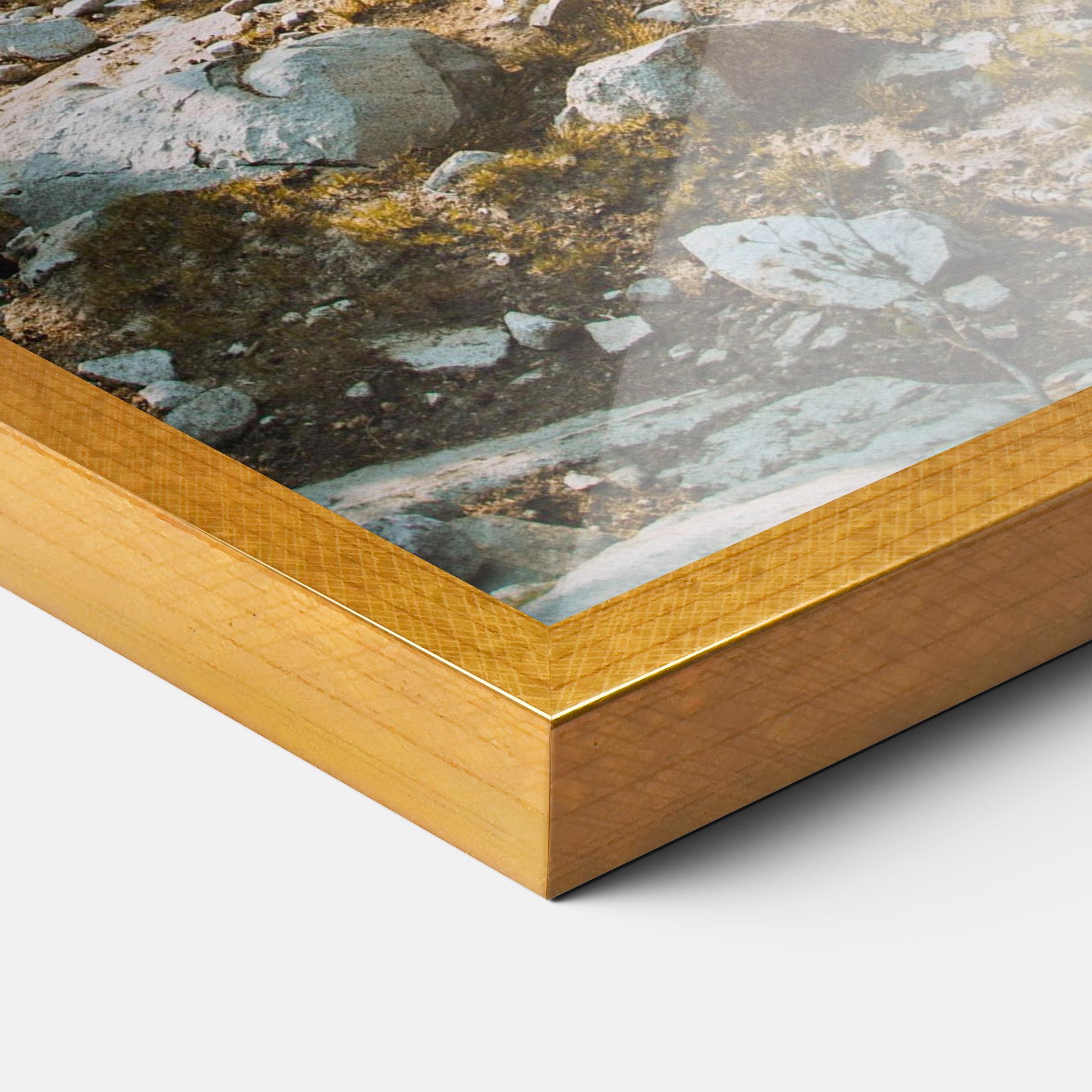 Рамкиран постер Rock Forest View mockup 3