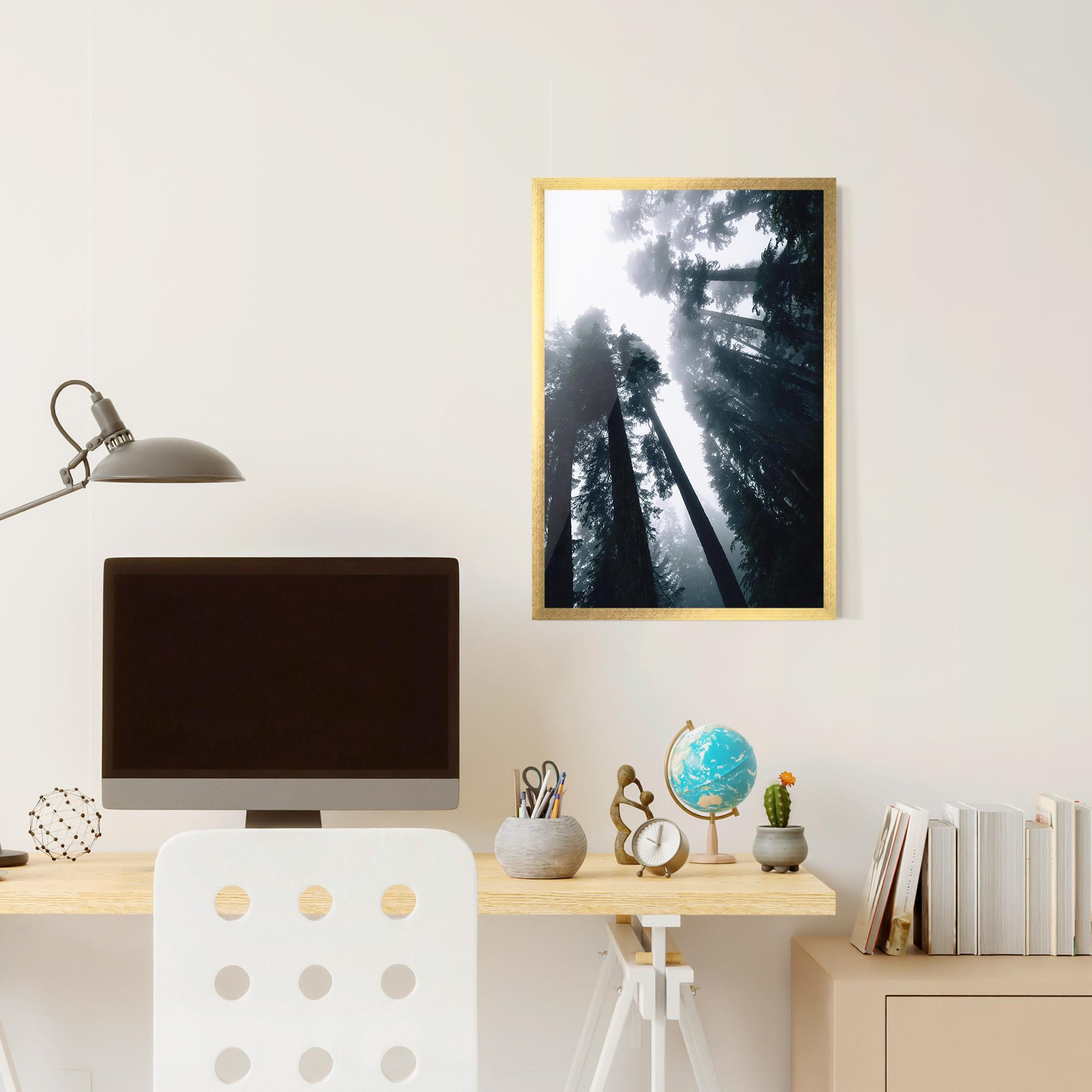 Рамкиран постер Foggy Big Trees mockup 6